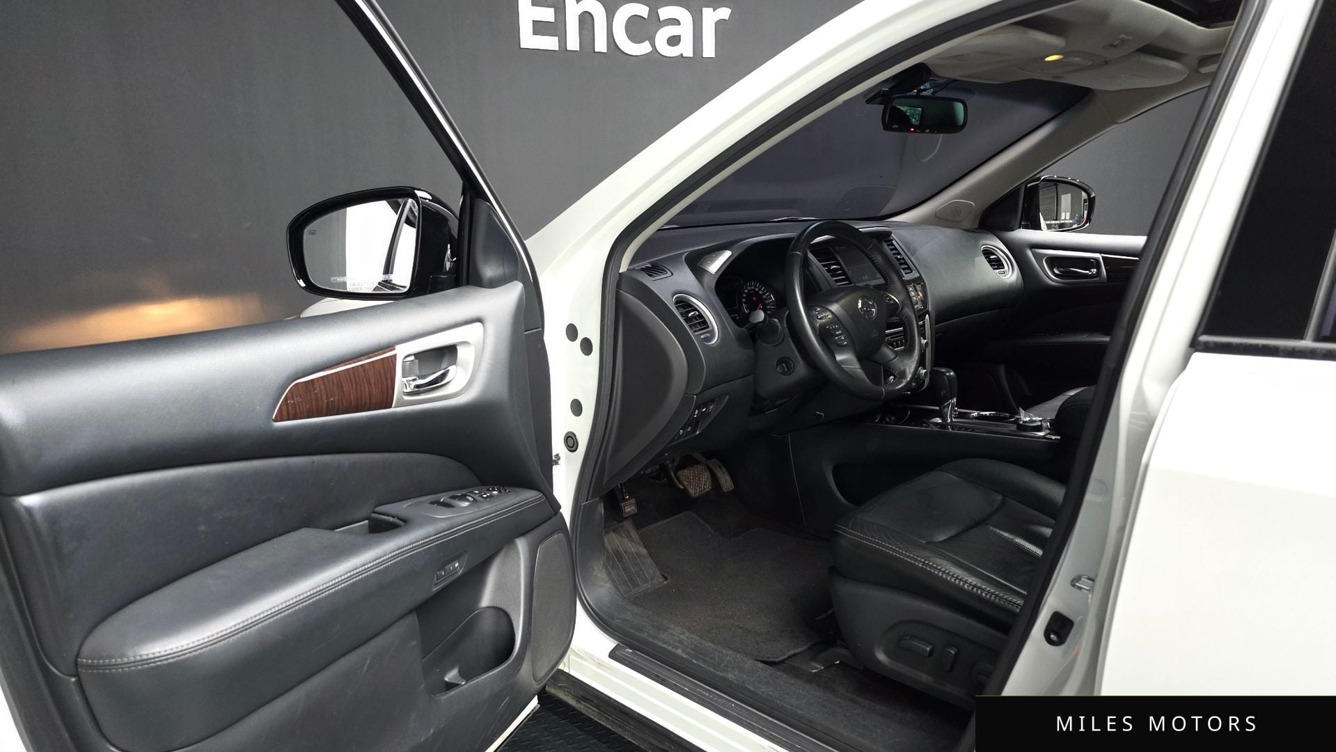 Nissan Pathfinder 2014 — миниатюра 11