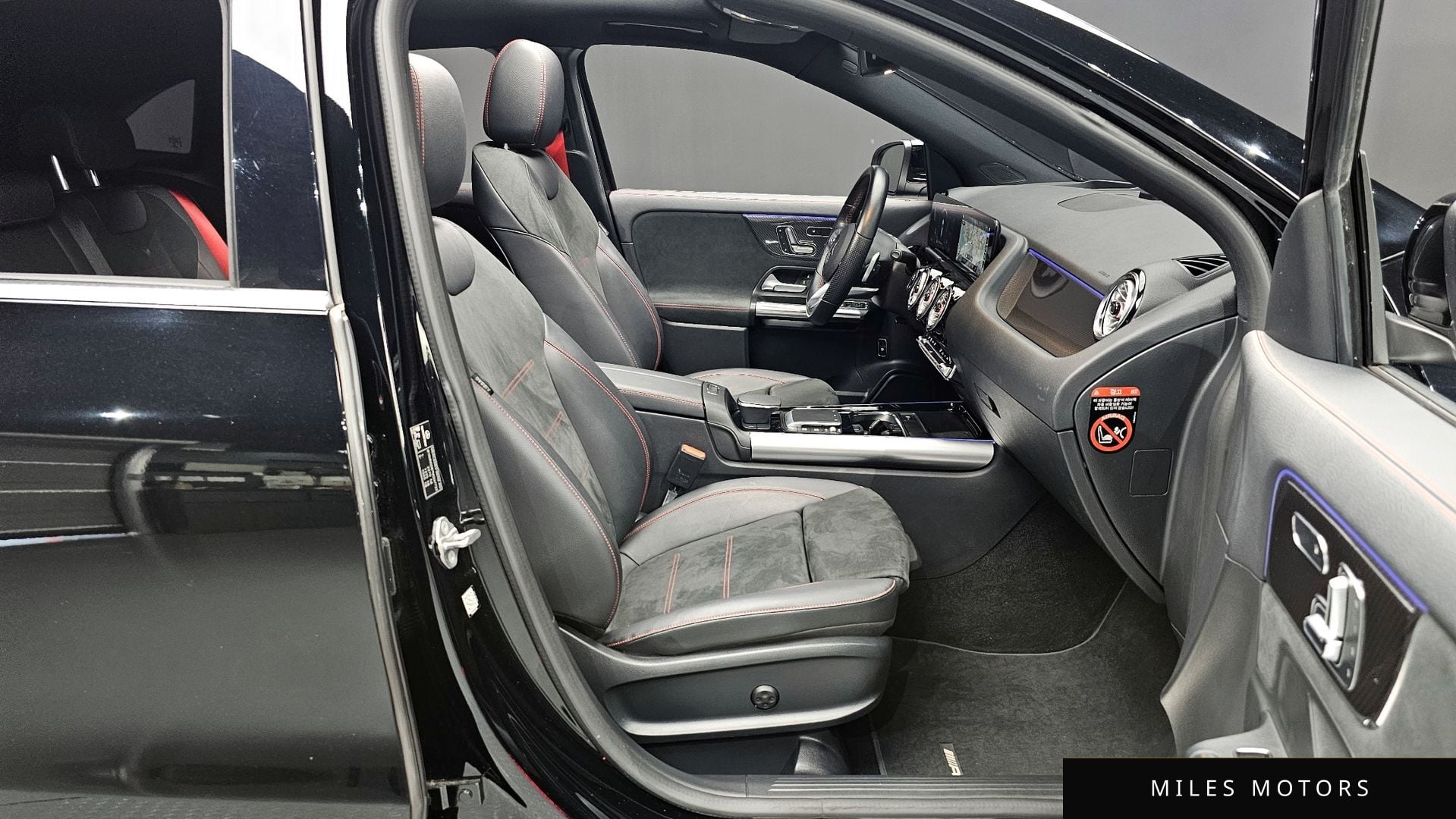 Mercedes-Benz GLA-Class H247 2021 — миниатюра 11