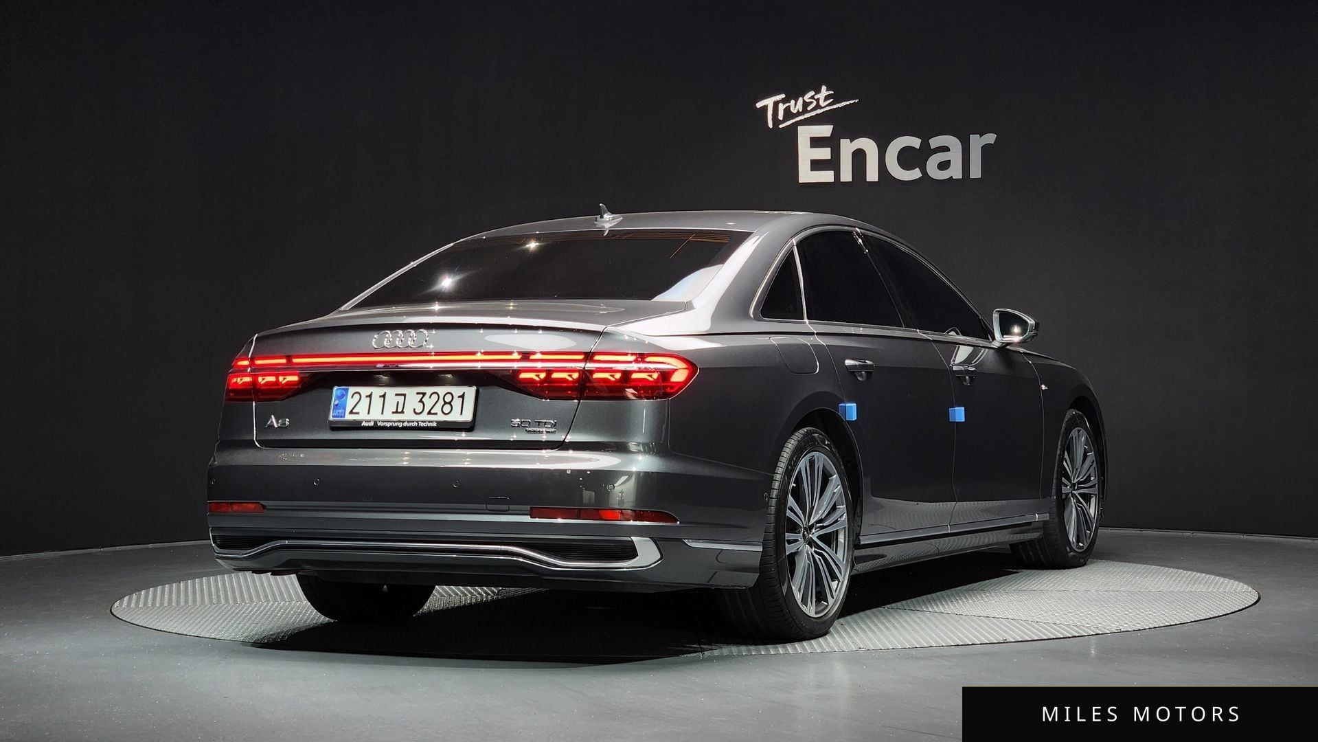 Audi A8 (D5) 2023 — миниатюра 2