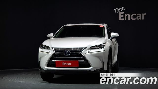 Лексус NX300h 2017 — миниатюра 3