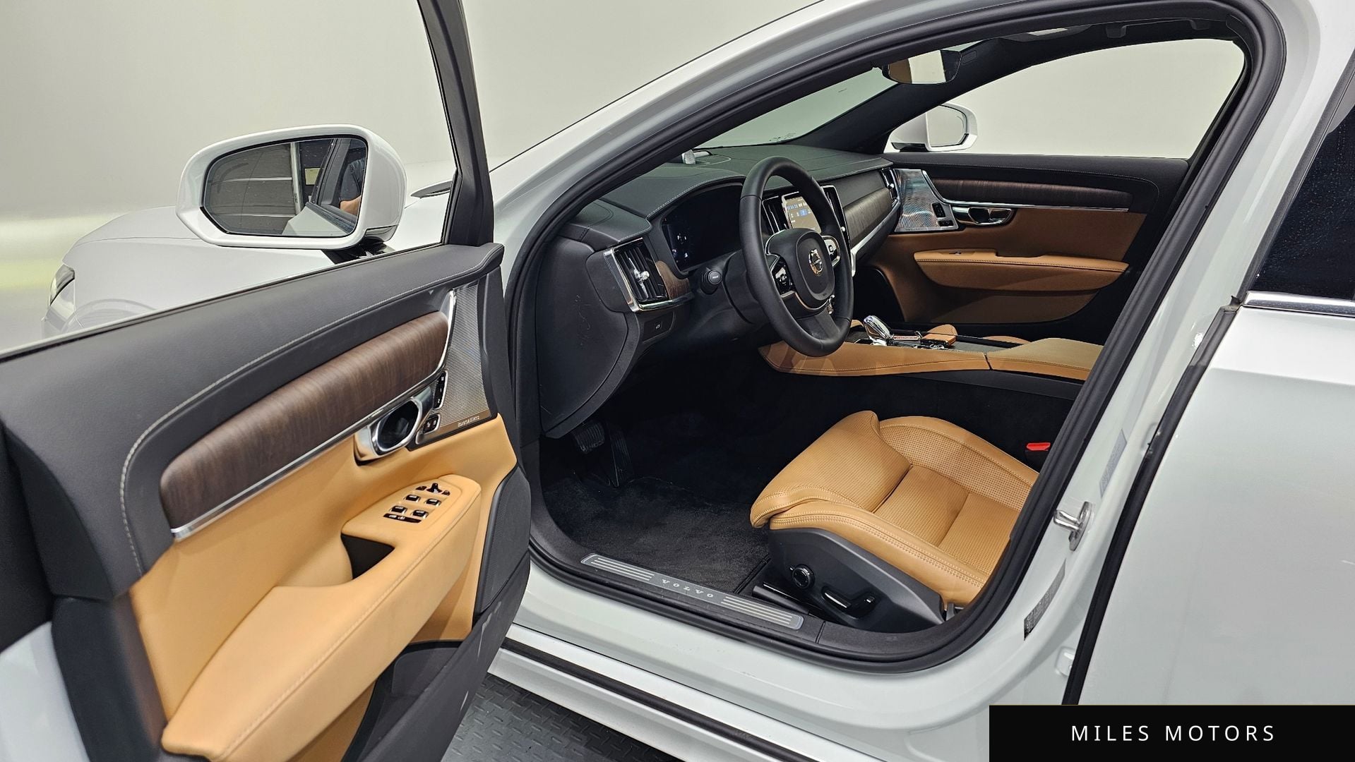 Volvo S90 2025 — миниатюра 10