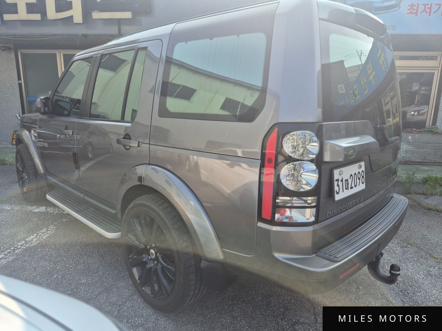 Land Rover Discovery 2010 — миниатюра 4