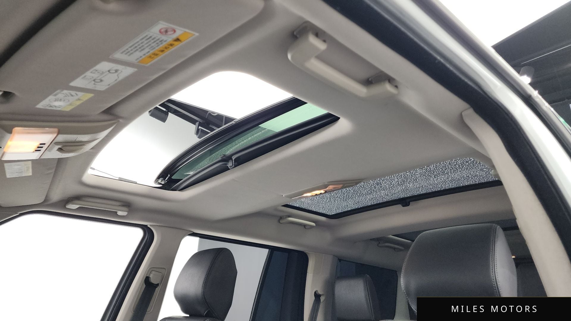 Land Rover Discovery 2012 — миниатюра 18