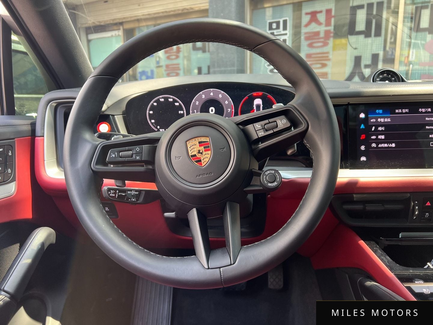 Porsche Cayenne 2024 — миниатюра 12