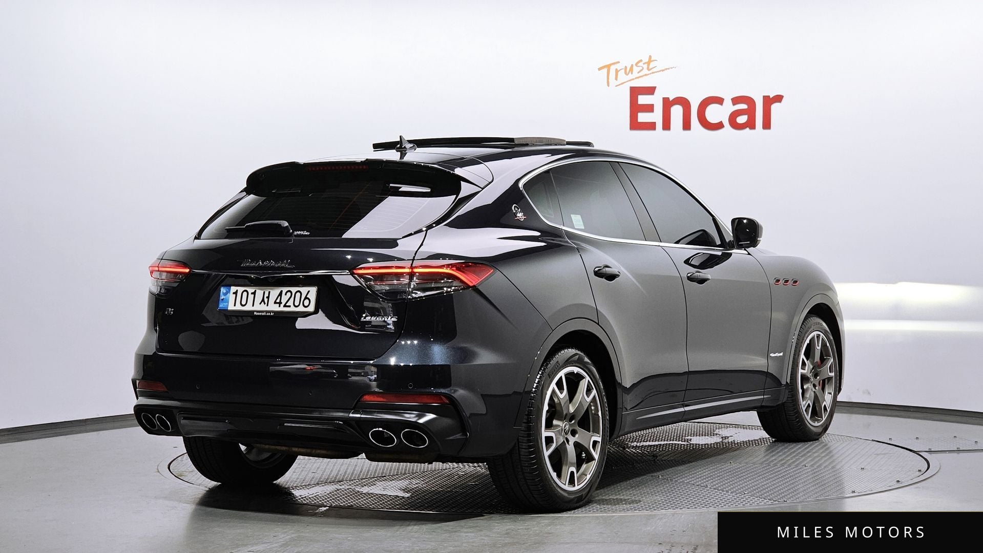 Maserati Levante 2021 — миниатюра 2