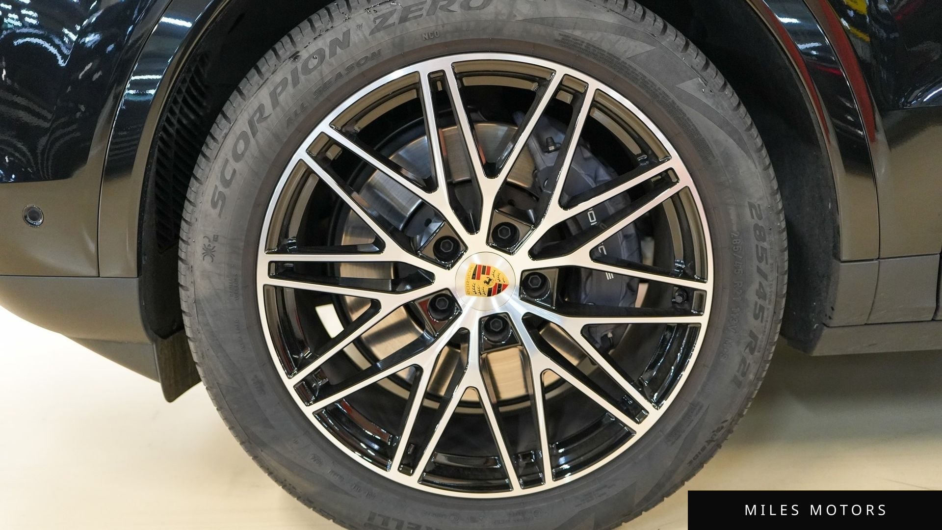 Porsche Cayenne 2024 — миниатюра 13