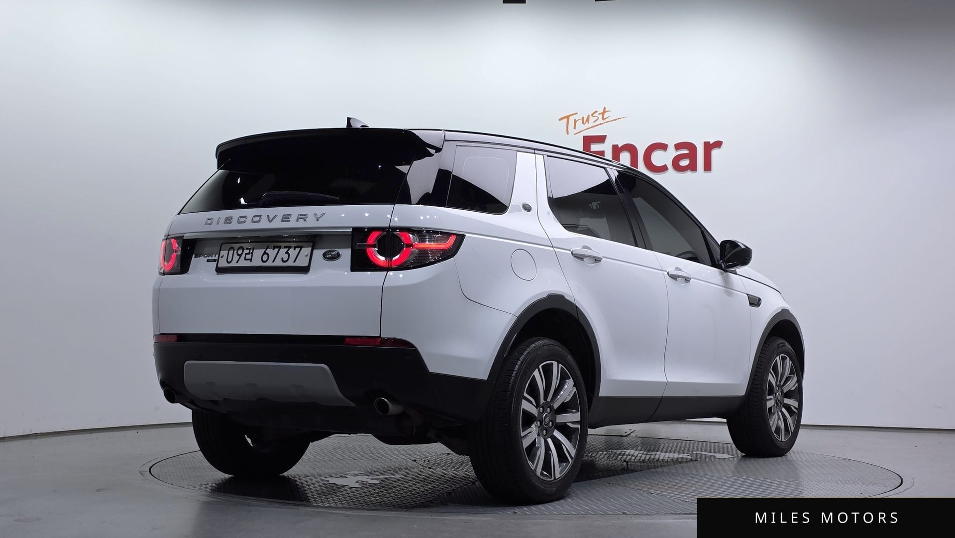 Land Rover Discovery Sport 2018 — миниатюра 2