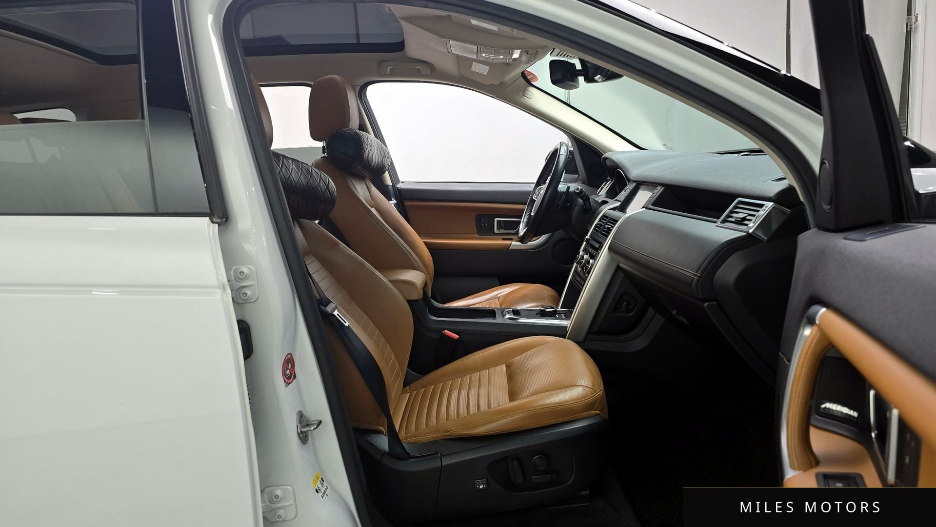 Land Rover Discovery Sport 2018 — миниатюра 10