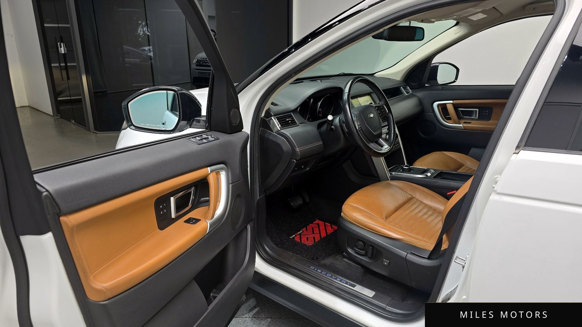 Land Rover Discovery Sport 2018 — миниатюра 11