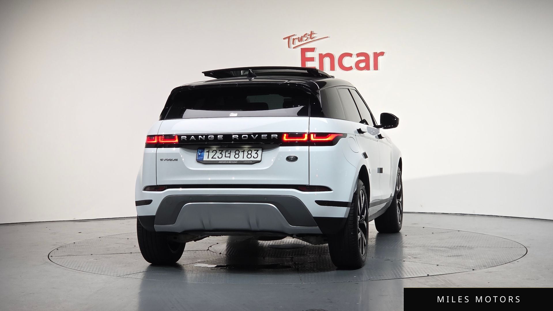 Land Rover Range Rover Evoque 2023 — миниатюра 4