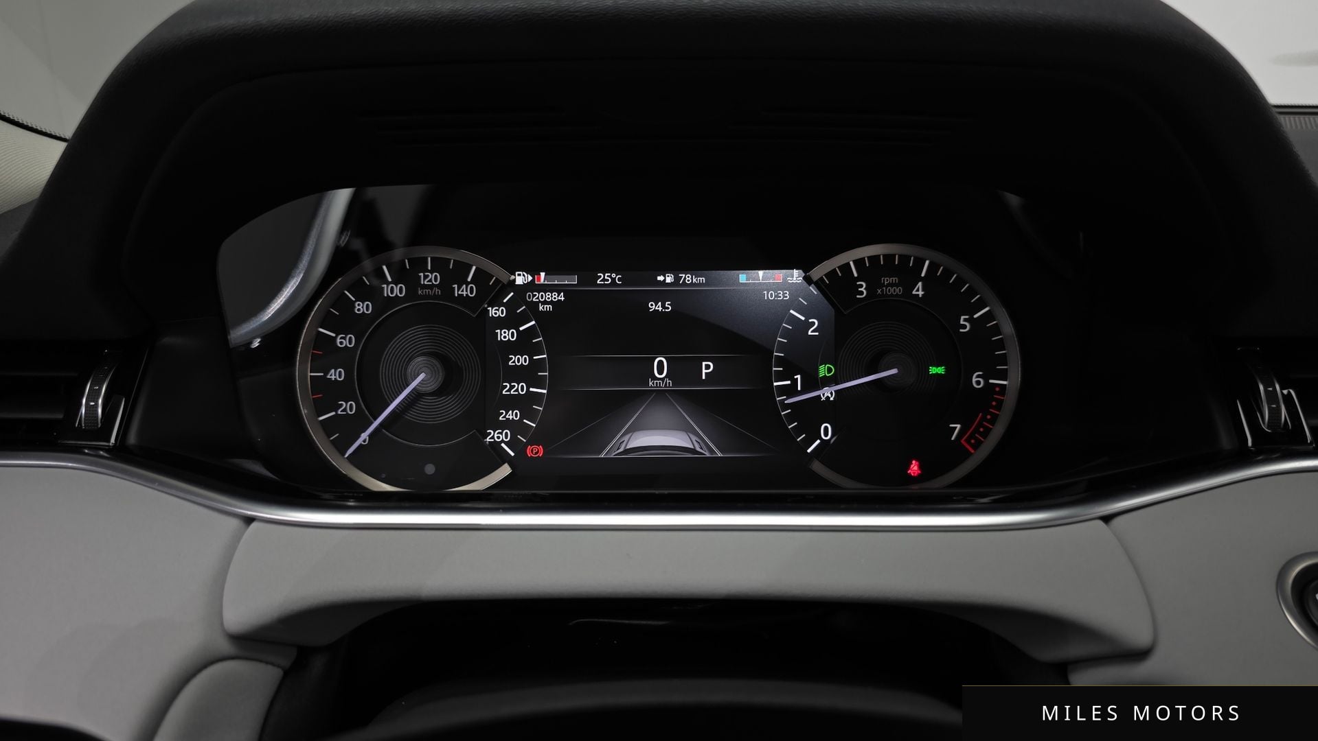 Land Rover Range Rover Evoque 2023 — миниатюра 8