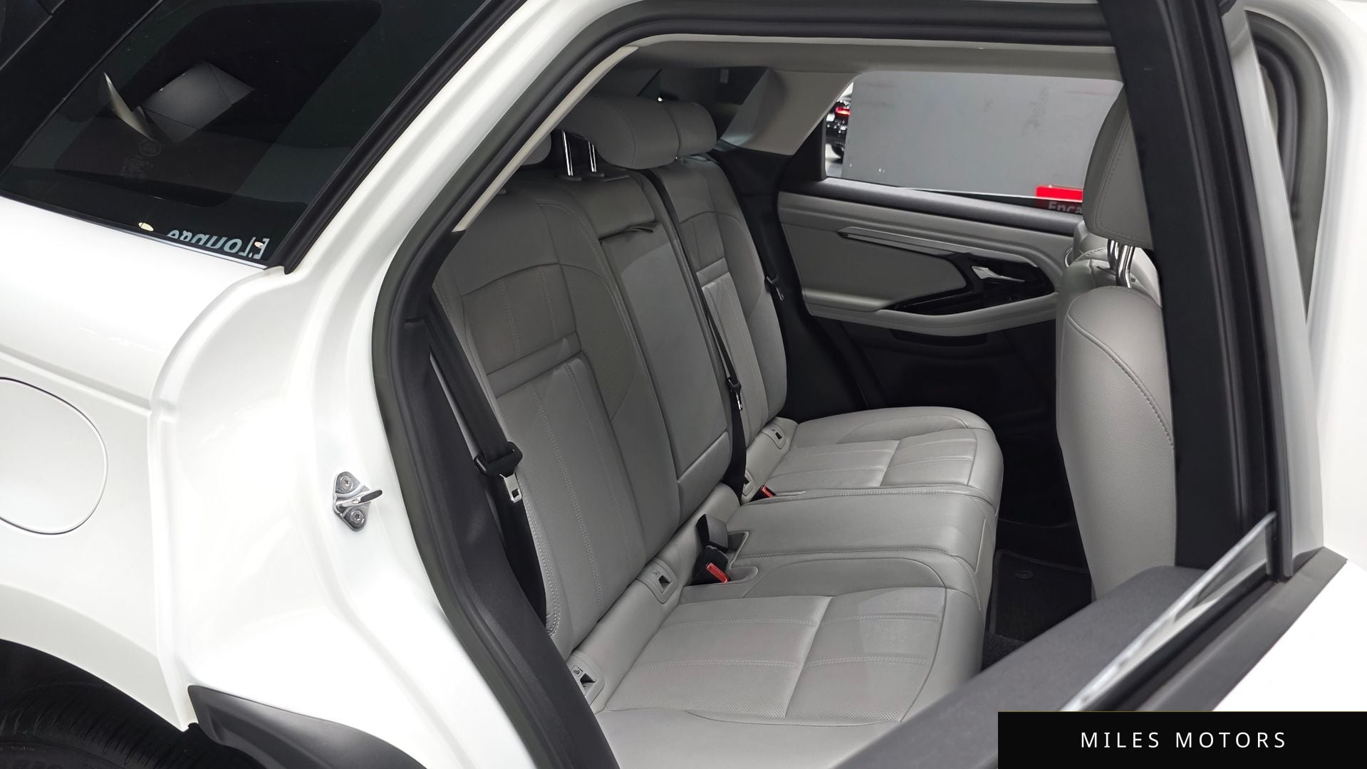 Land Rover Range Rover Evoque 2023 — миниатюра 12