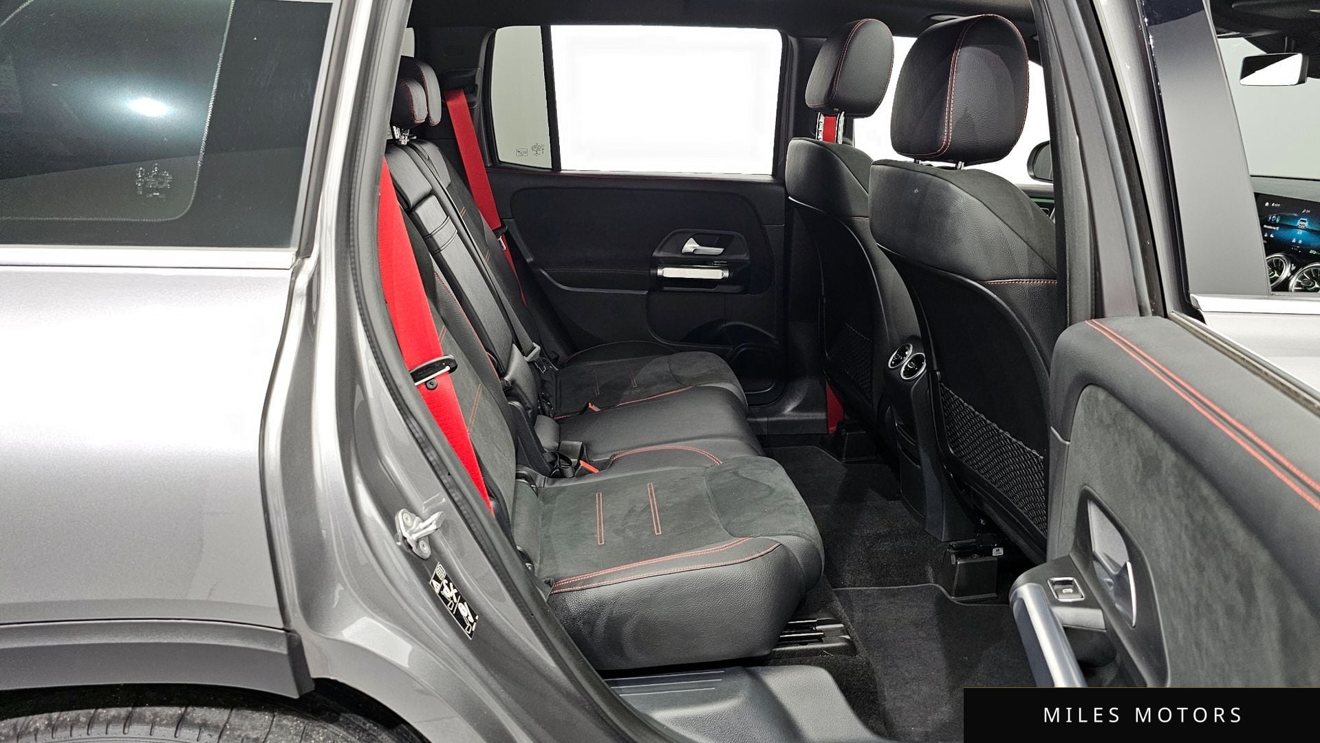 Mercedes-Benz GLB-Class X247 2023 — миниатюра 12
