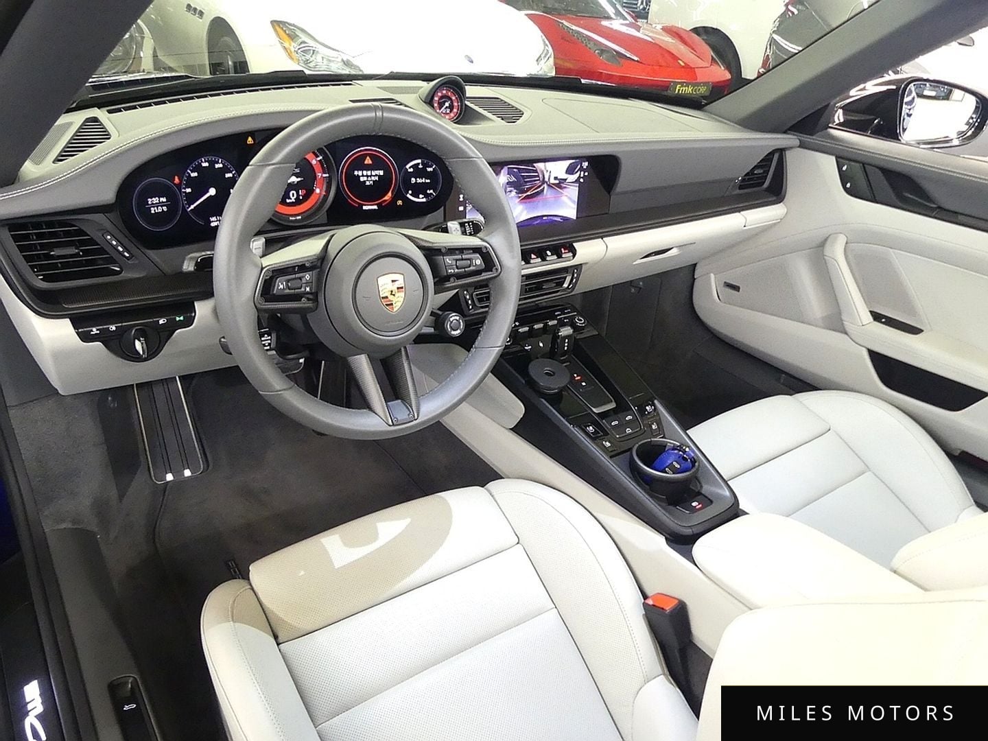 Porsche 911 (992) 2024 — миниатюра 4