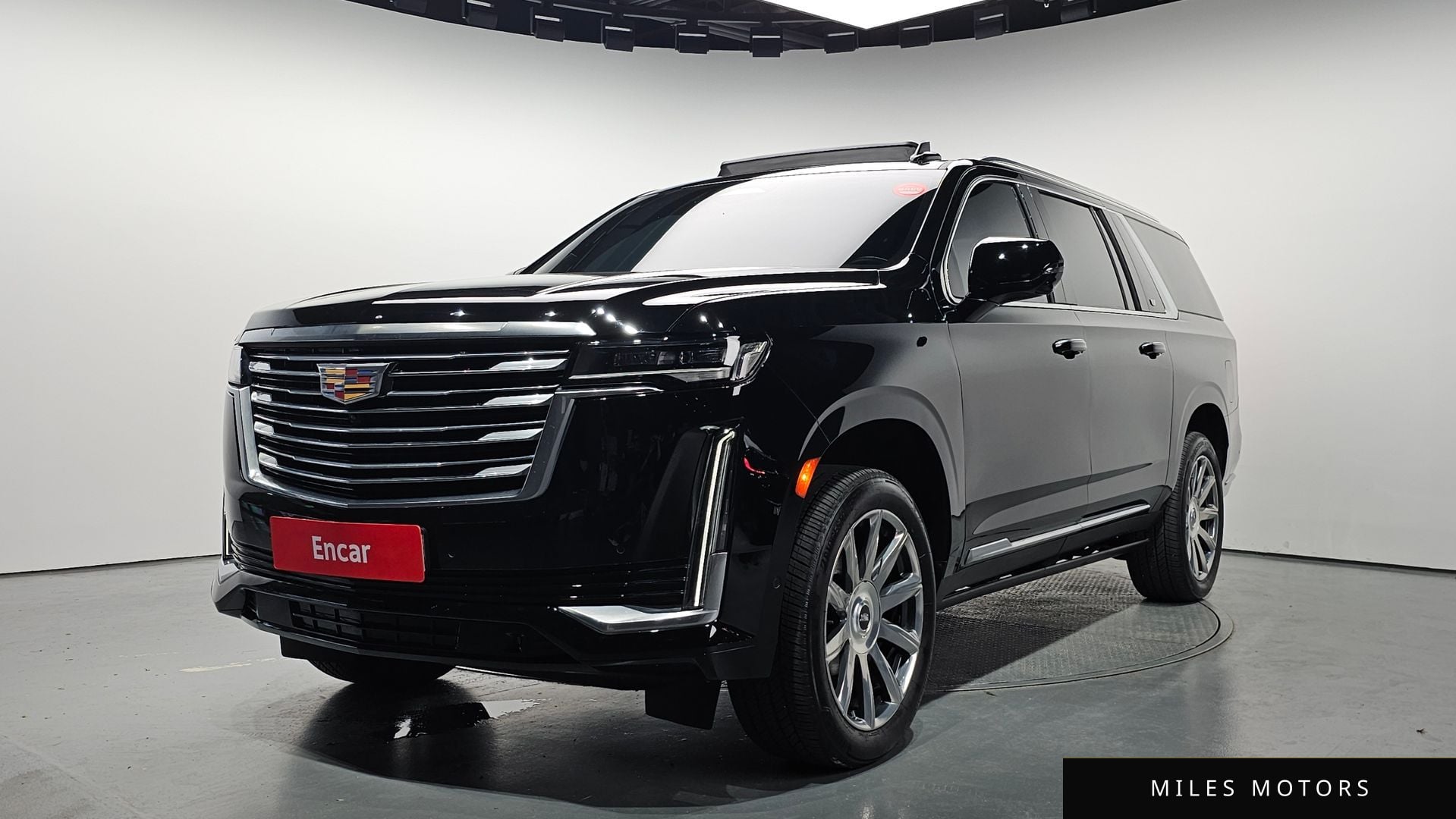 Cadillac Escalade 2021 — фото 1 из 12