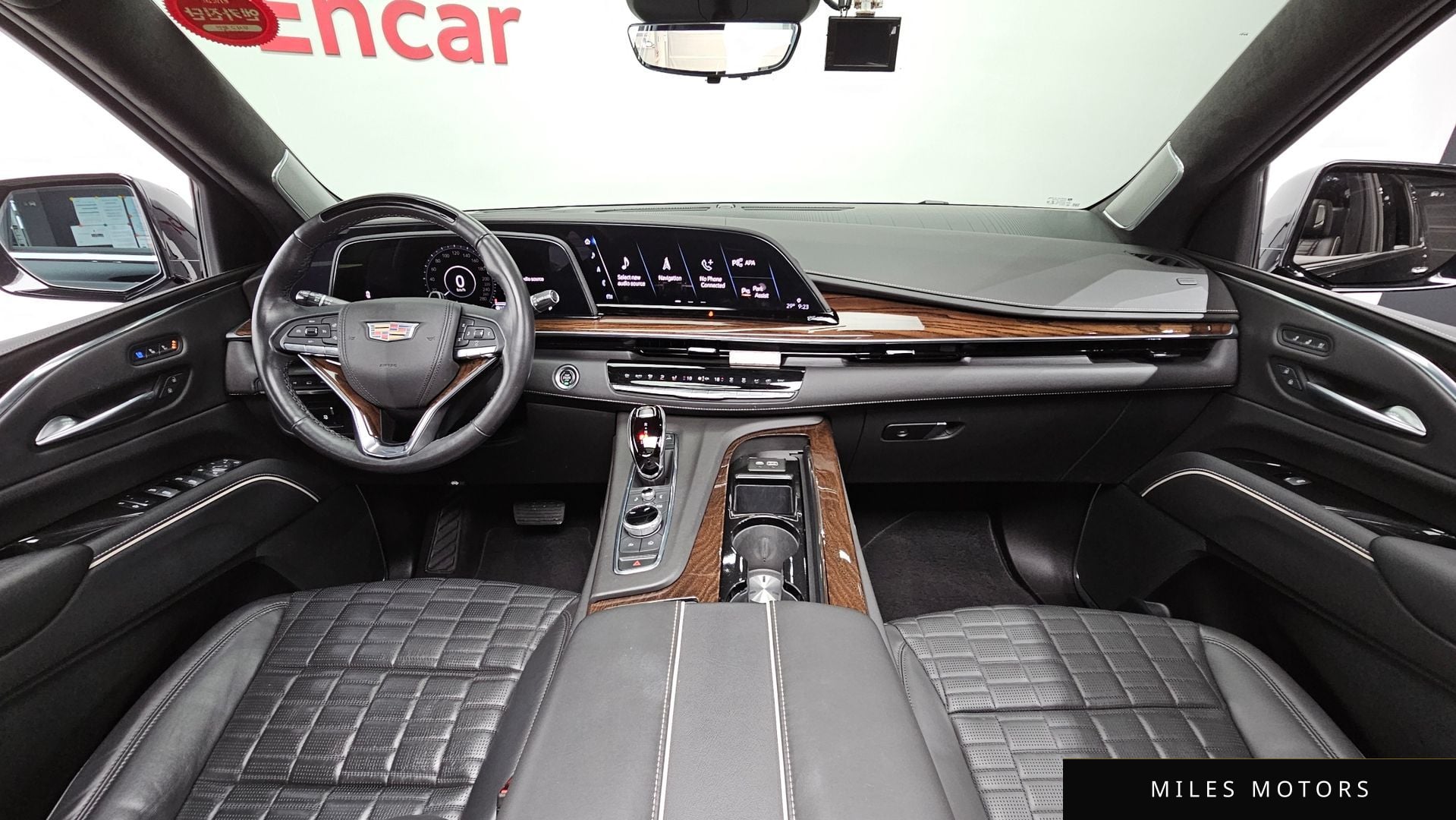 Cadillac Escalade 2021 — миниатюра 7