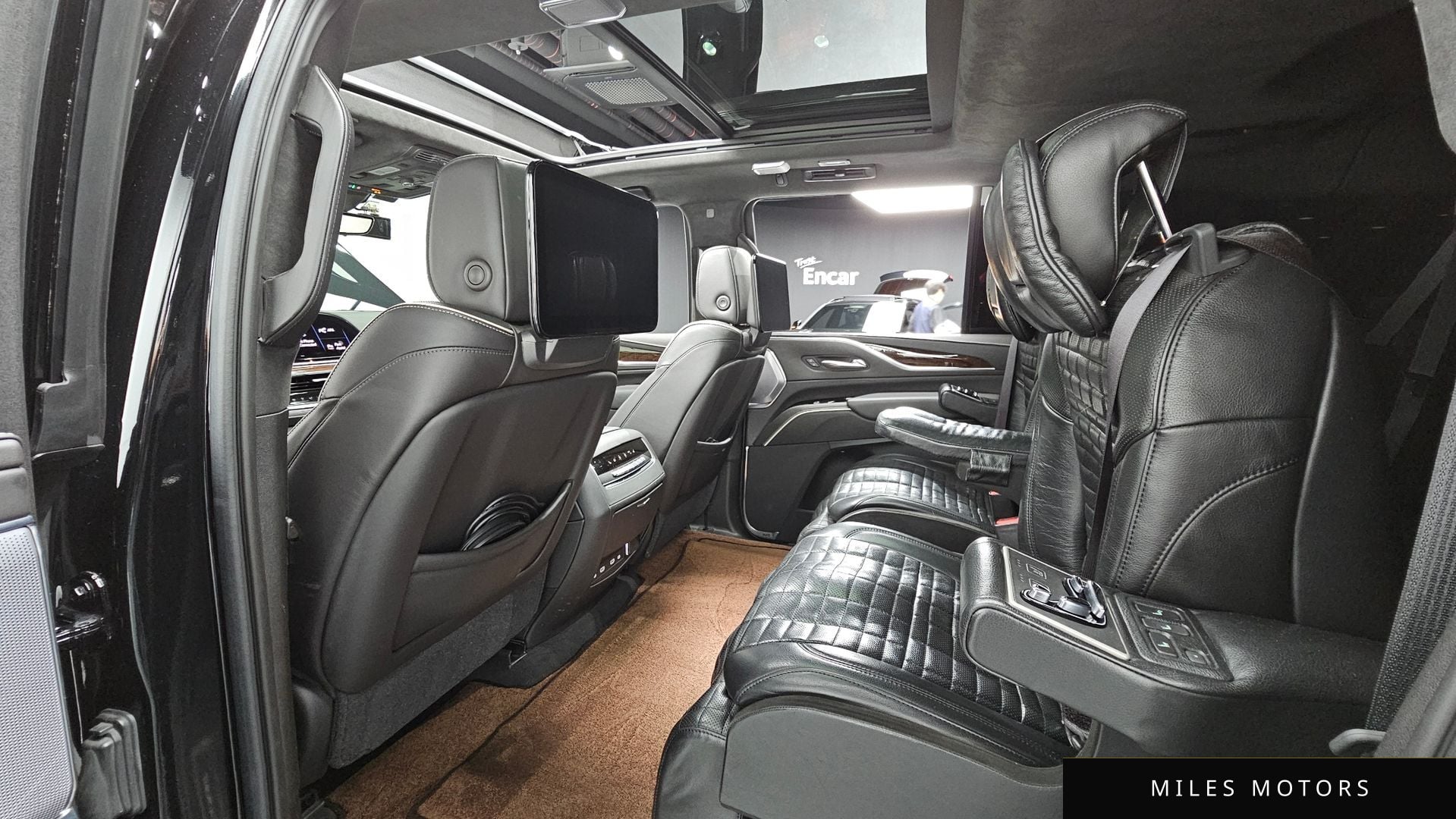 Cadillac Escalade 2021 — миниатюра 12