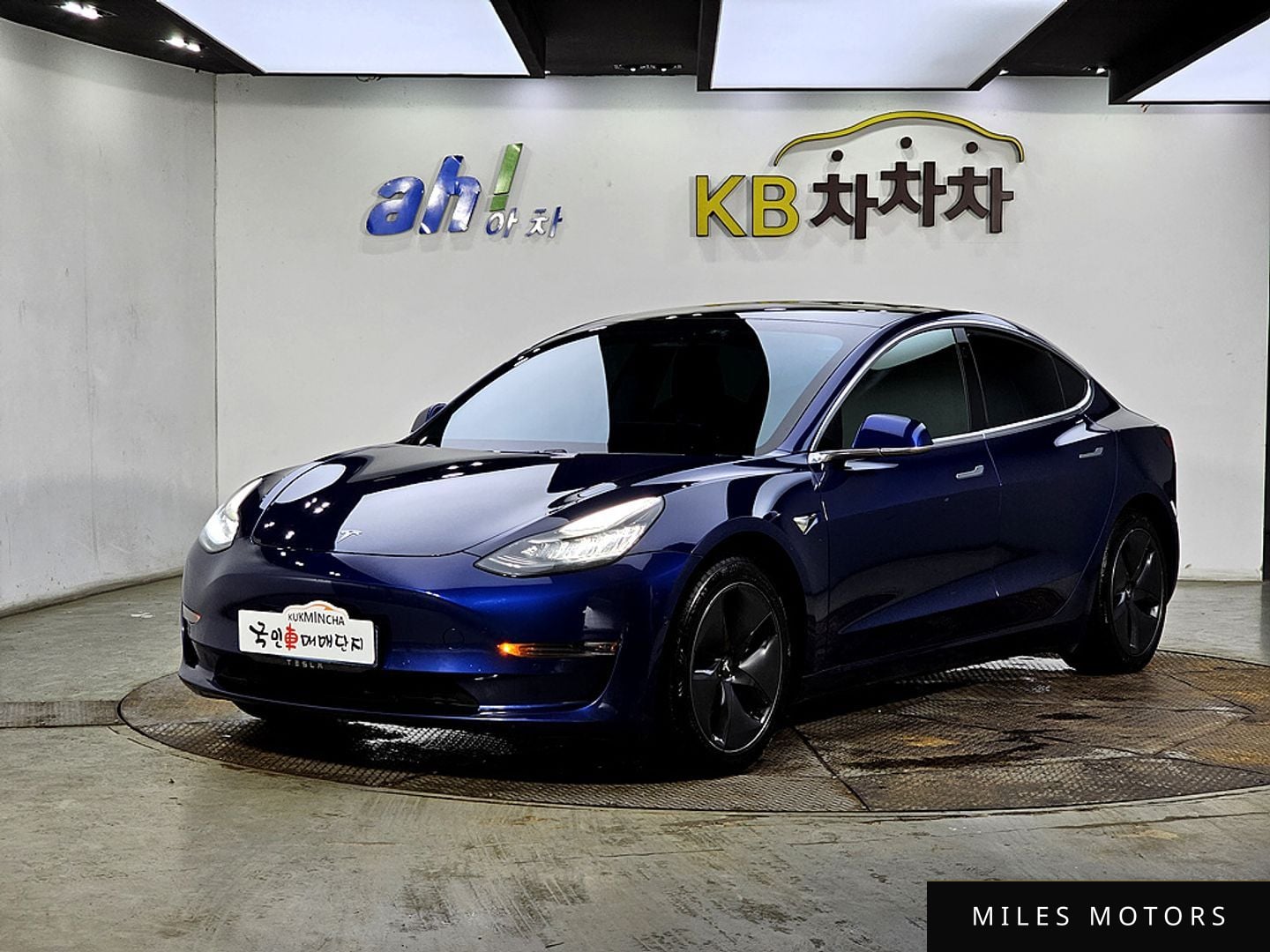 Tesla Model 3 2020 — фото 1 из 12