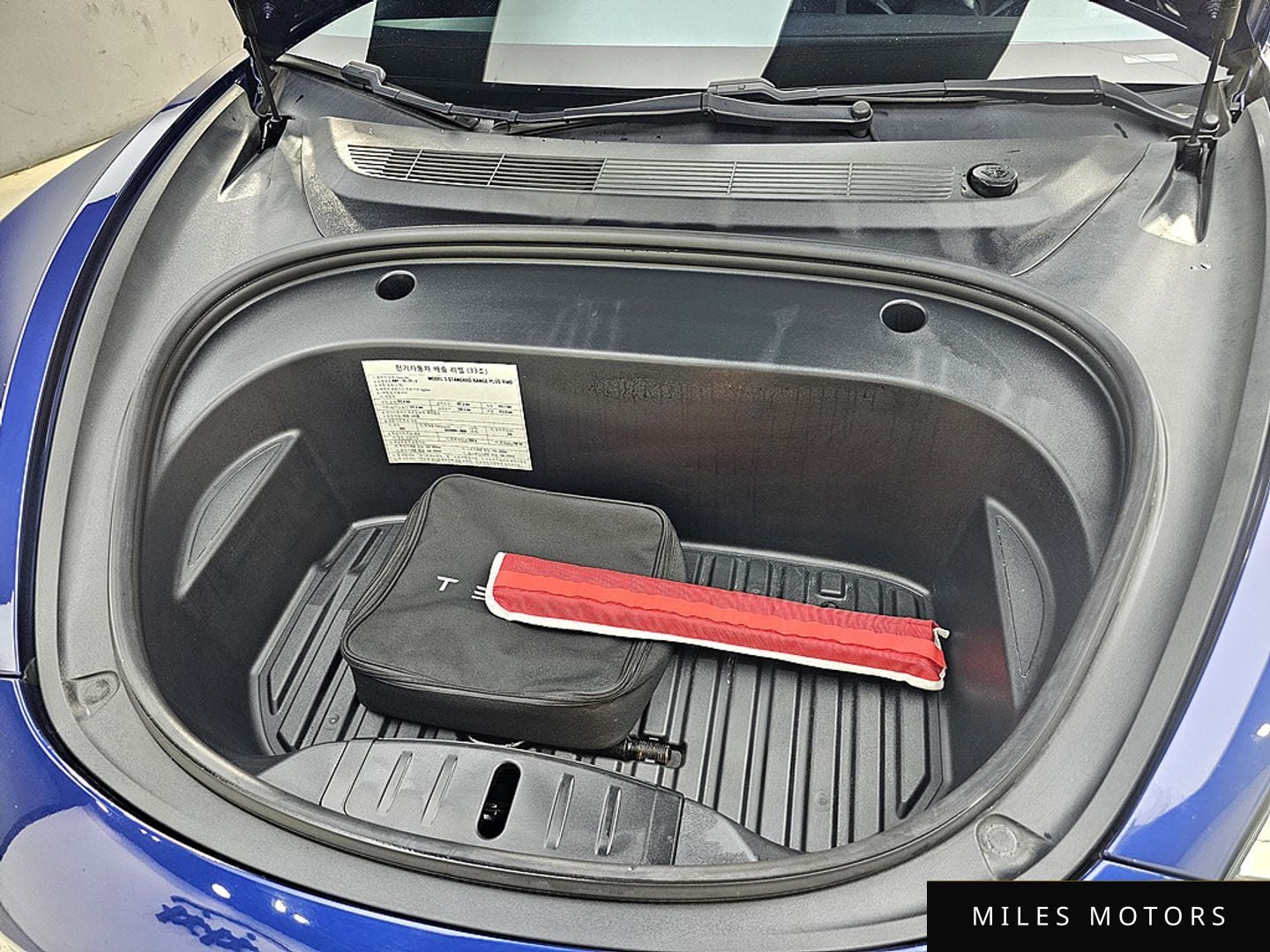 Tesla Model 3 2020 — миниатюра 6