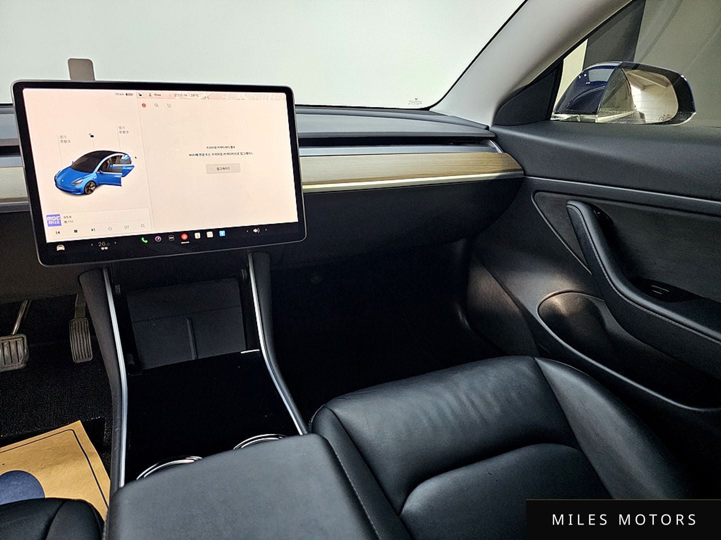 Tesla Model 3 2020 — миниатюра 10