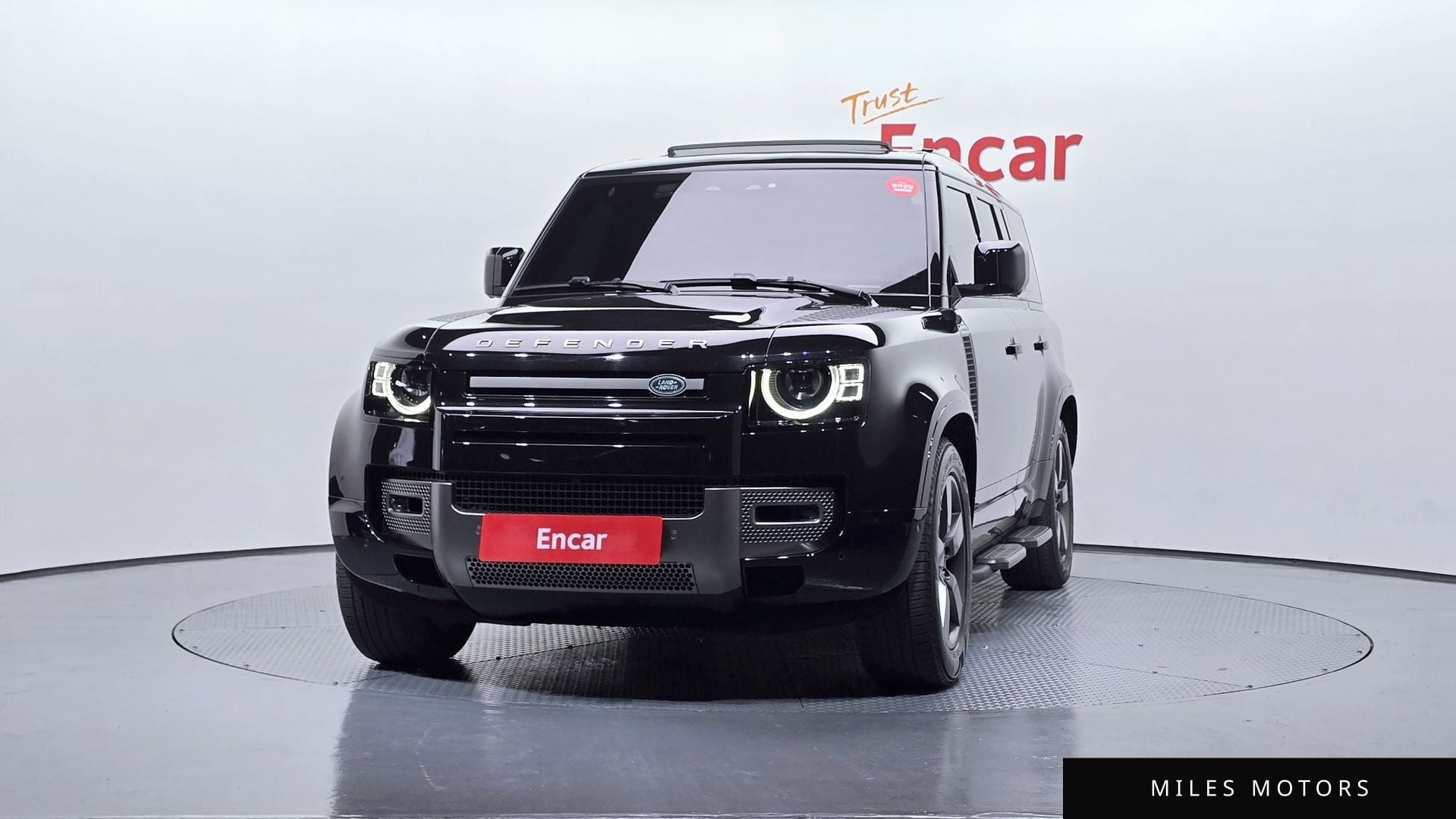 Land Rover Defender 2024 — миниатюра 3