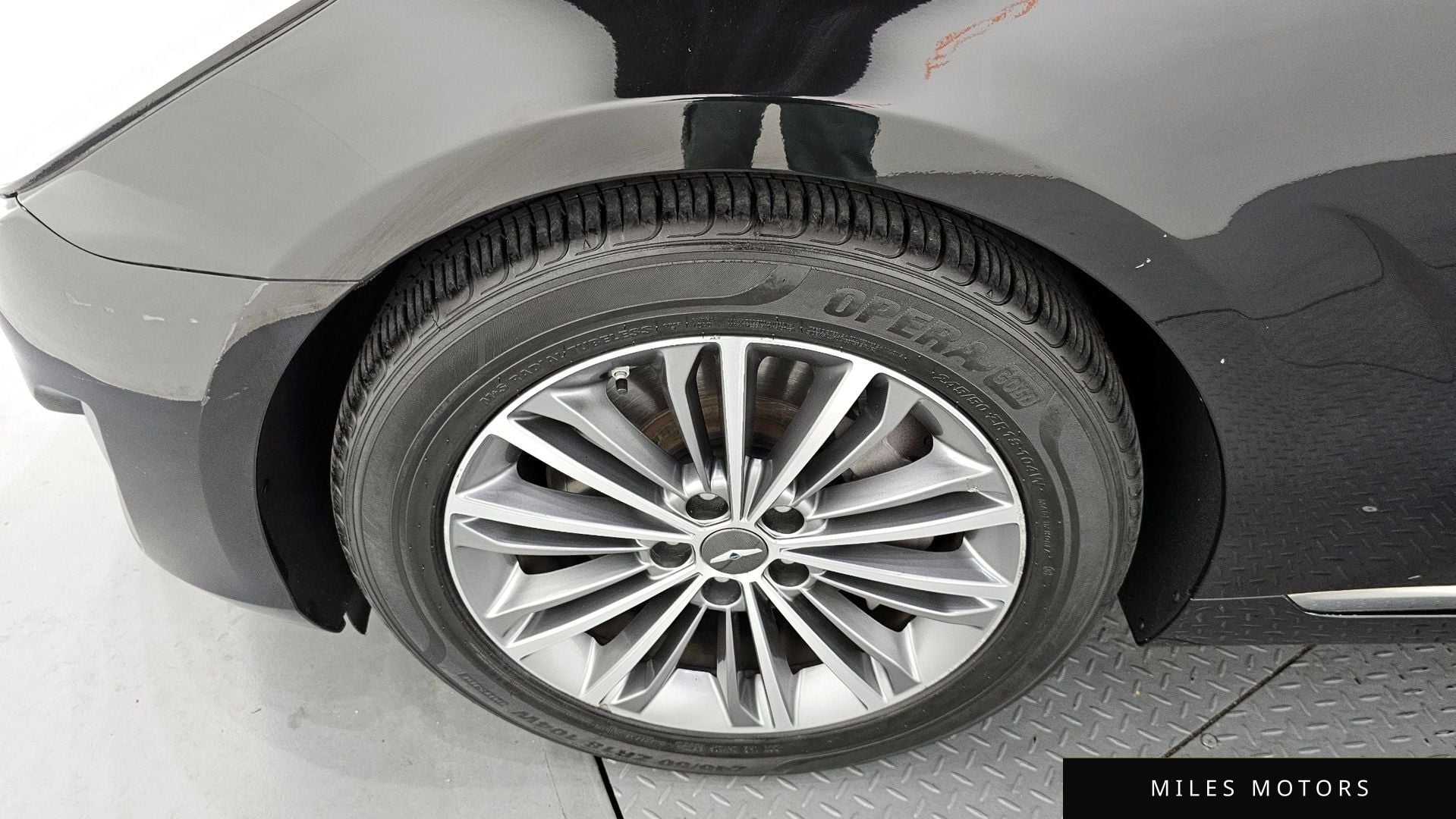 Genesis EQ900 2016 — миниатюра 5