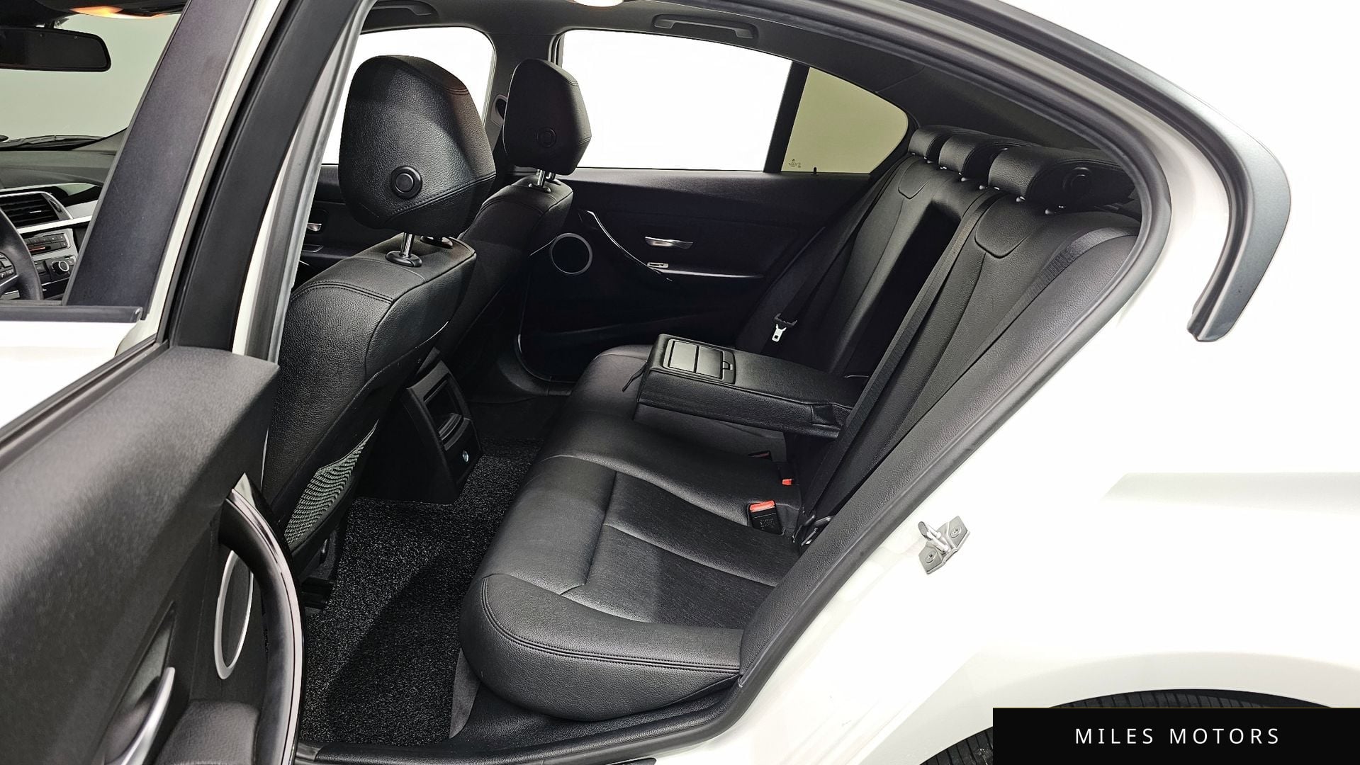 BMW 3시리즈 (F30) 2016 — миниатюра 12