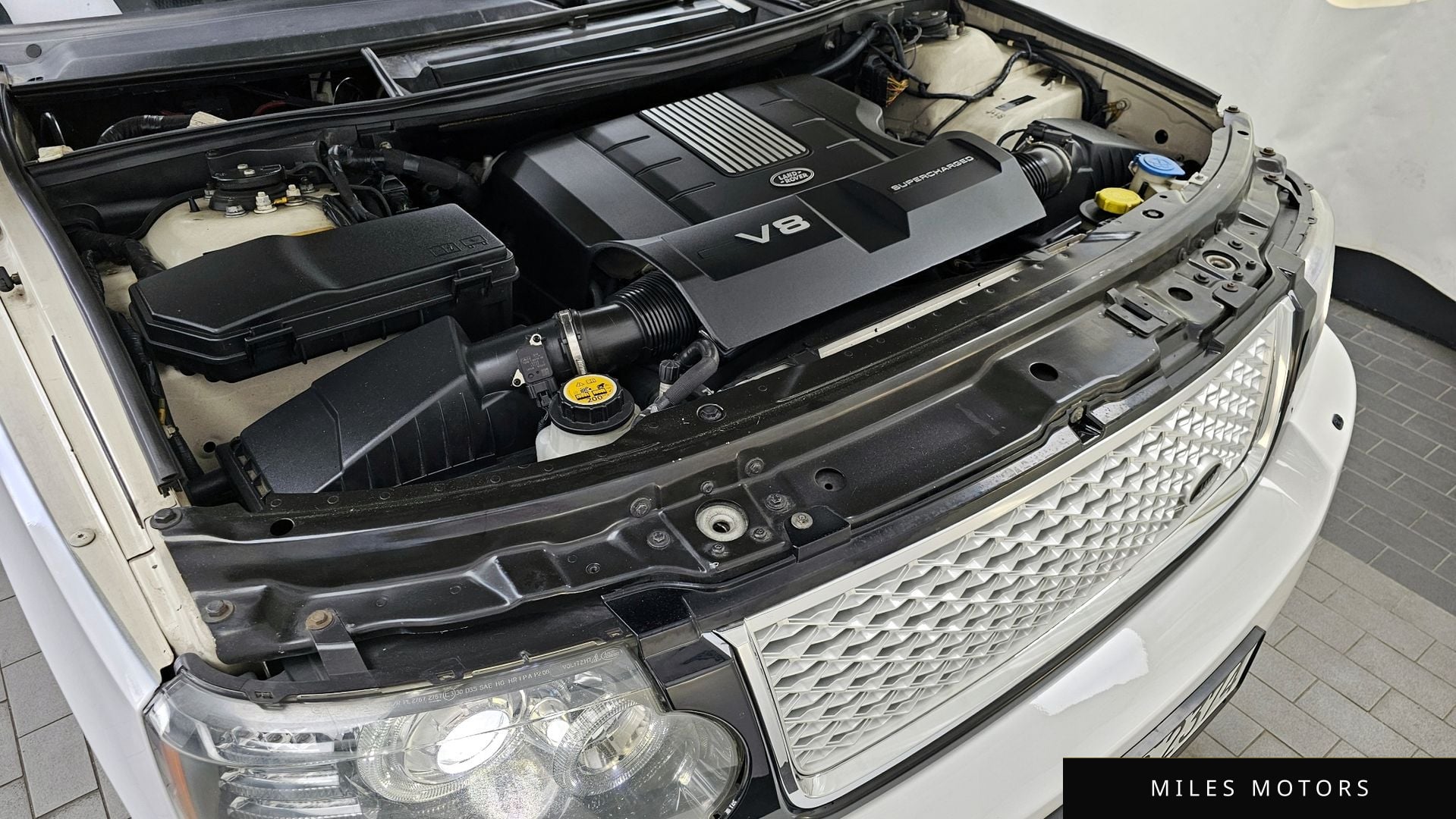 Land Rover Range Rover 2010 — миниатюра 6