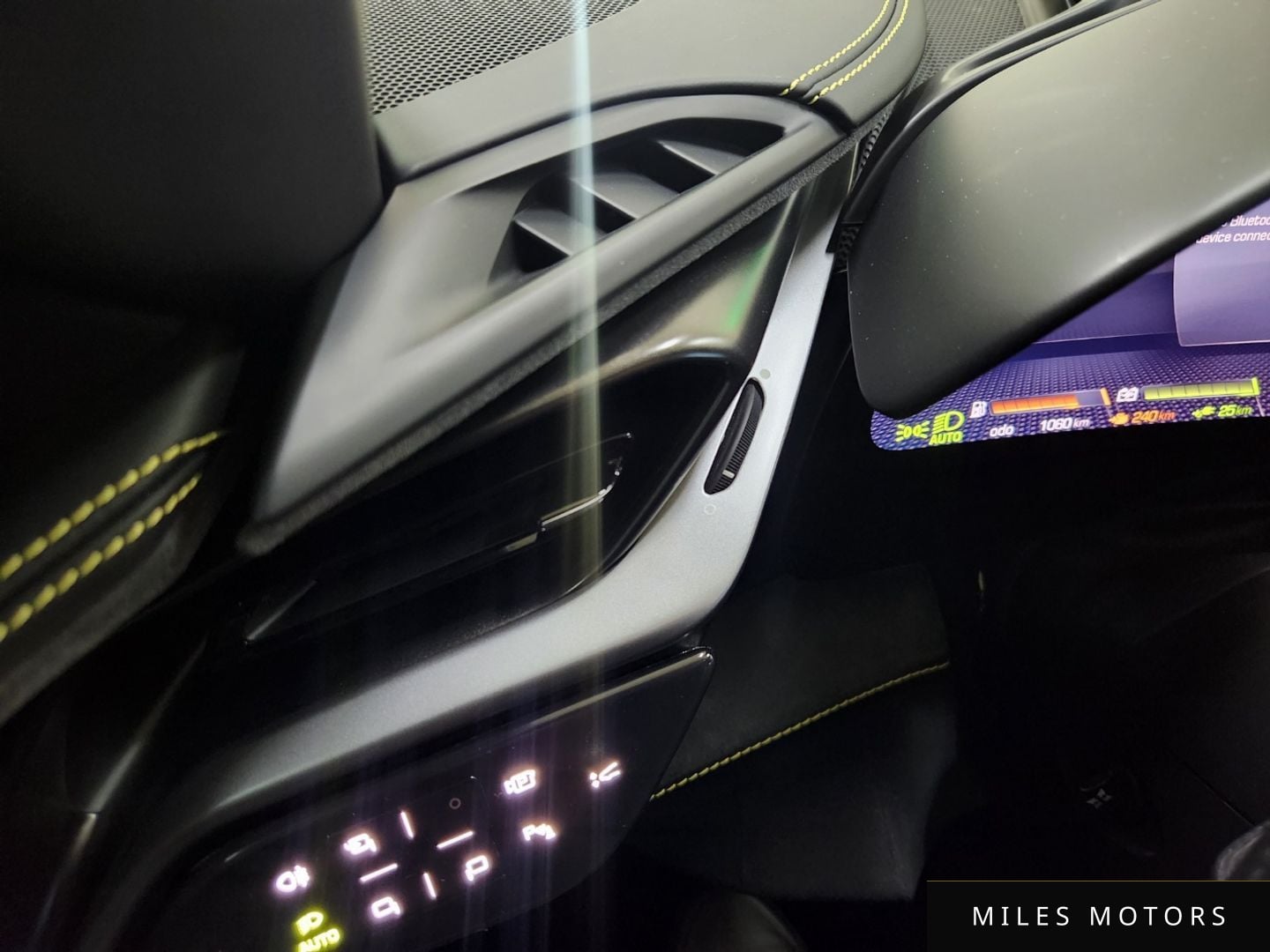 Ferrari SF90 스트라달레 2021 — миниатюра 15