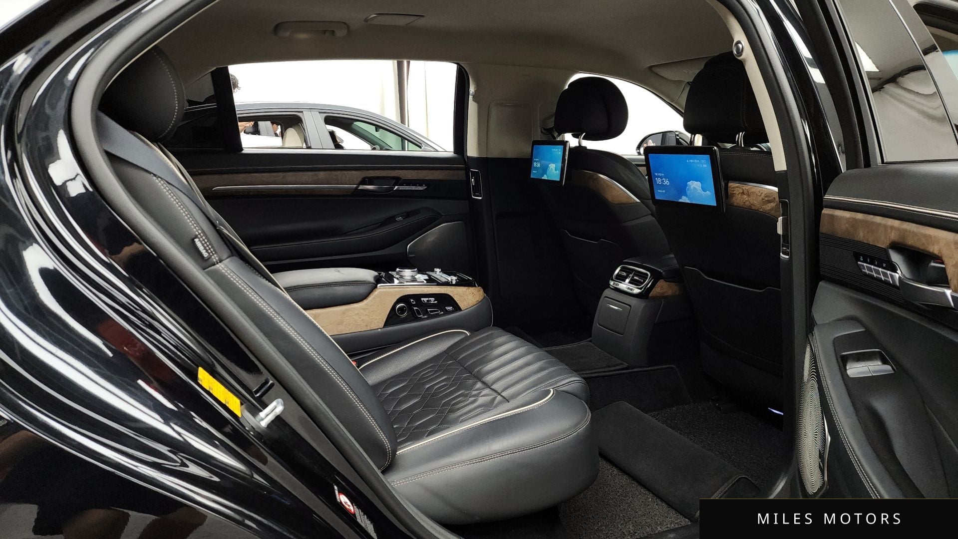 Genesis G90 2019 — миниатюра 12