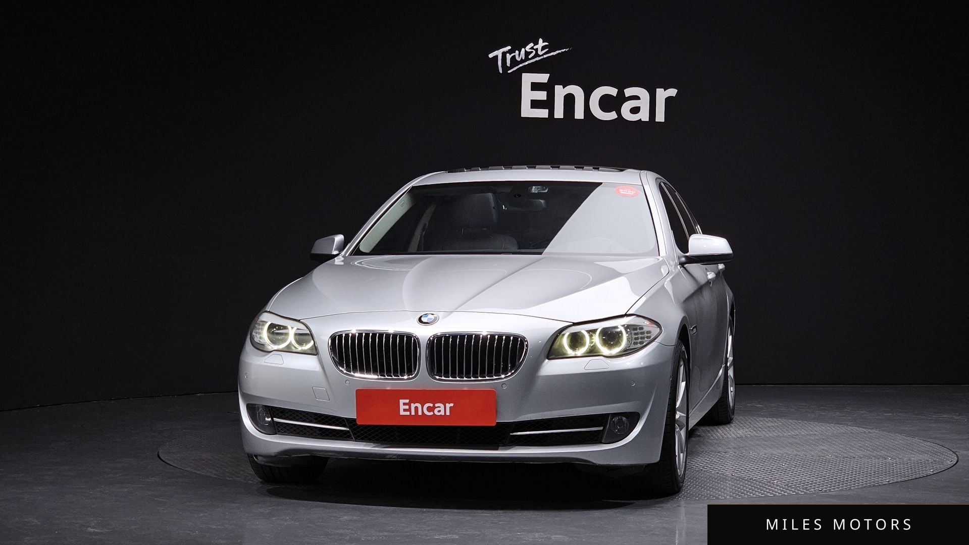 BMW 5 Series (F10) 2011 — миниатюра 3