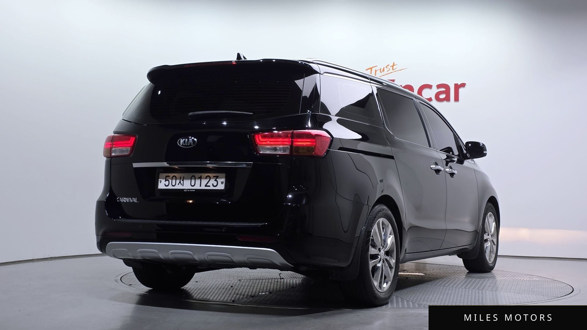 Kia Canival 2017 — миниатюра 2