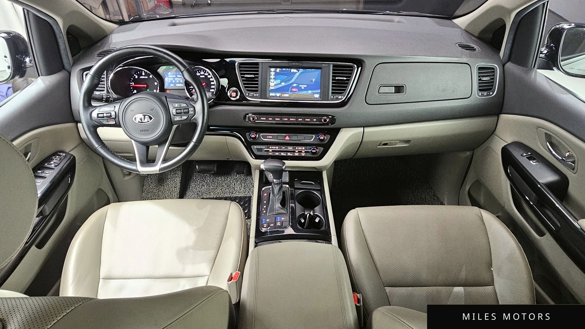Kia Canival 2017 — миниатюра 7