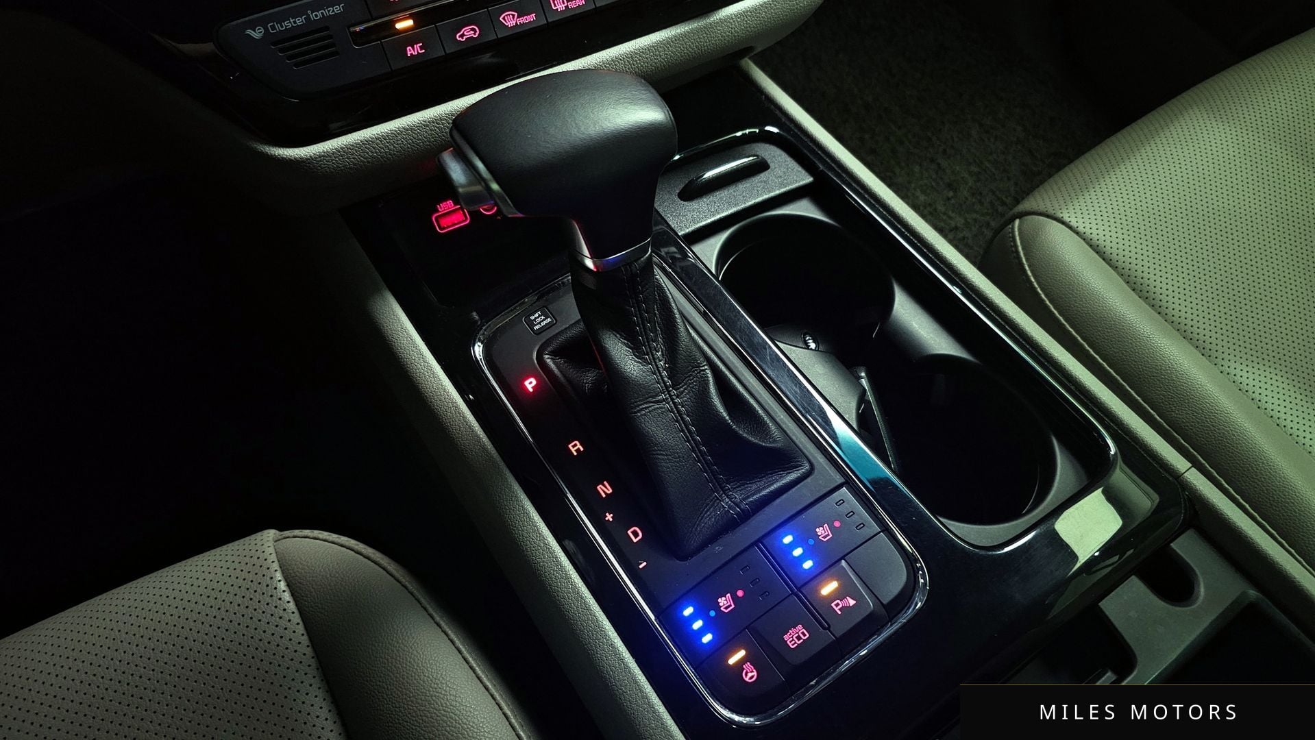 Kia Canival 2017 — миниатюра 9