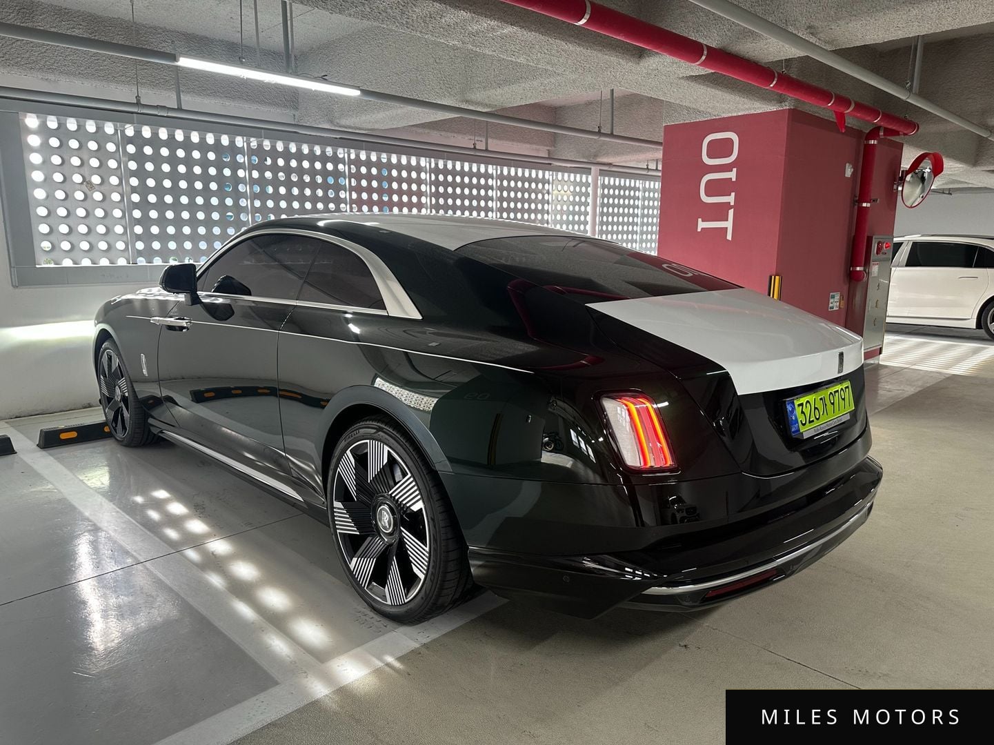Rolls-Royce Spectre 2024 — миниатюра 4
