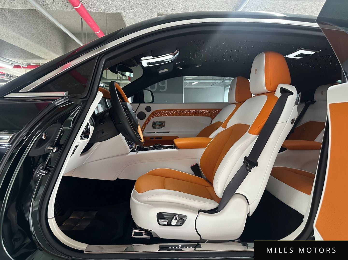 Rolls-Royce Spectre 2024 — миниатюра 9