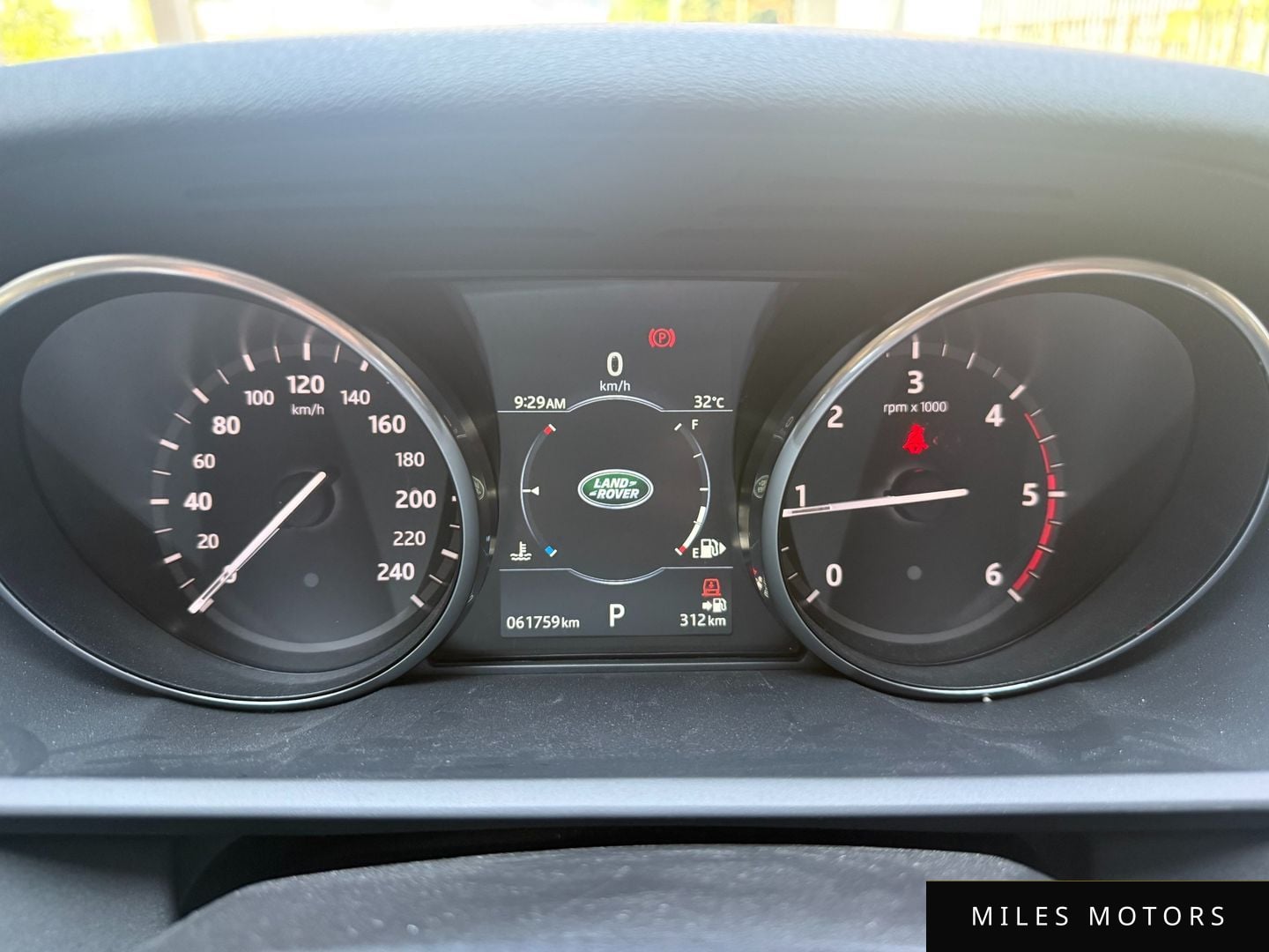 Land Rover Discovery 2017 — миниатюра 7