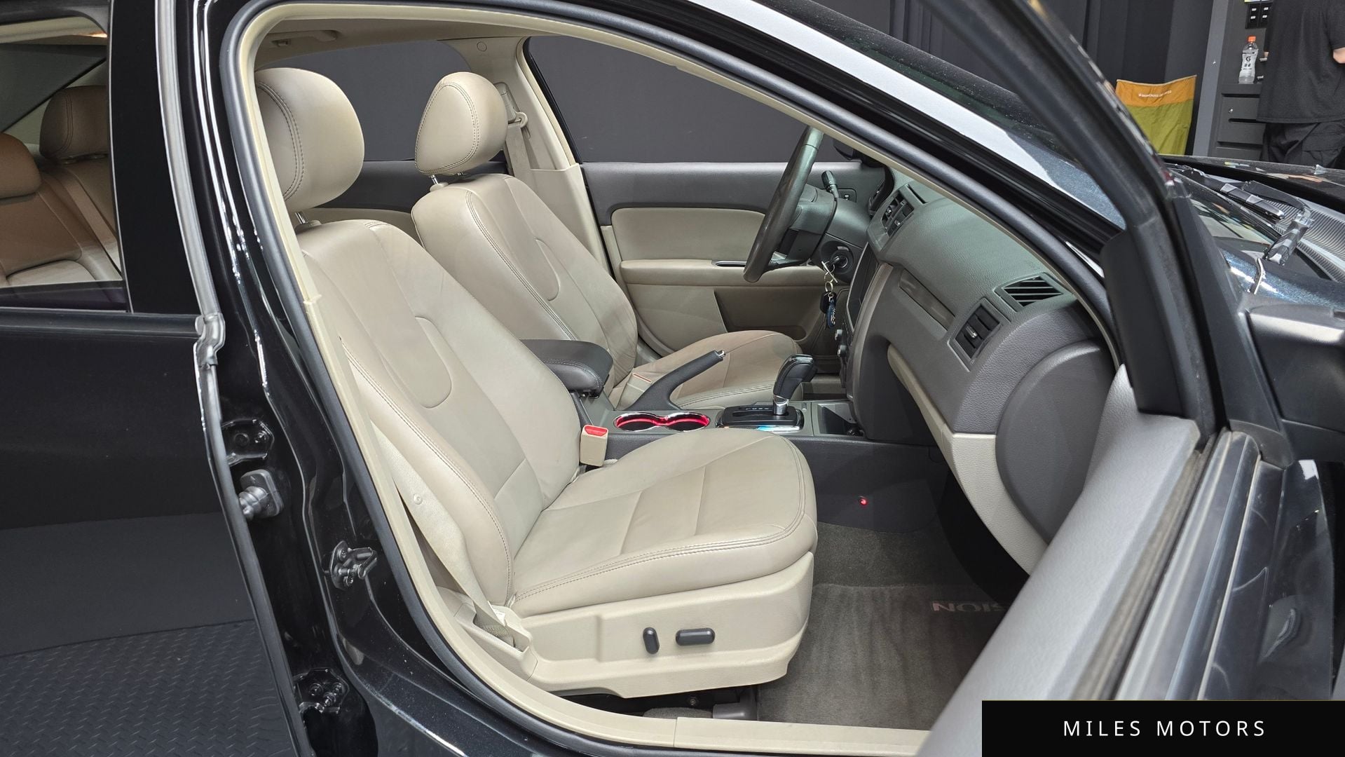 Ford Fusion 2012 — миниатюра 12