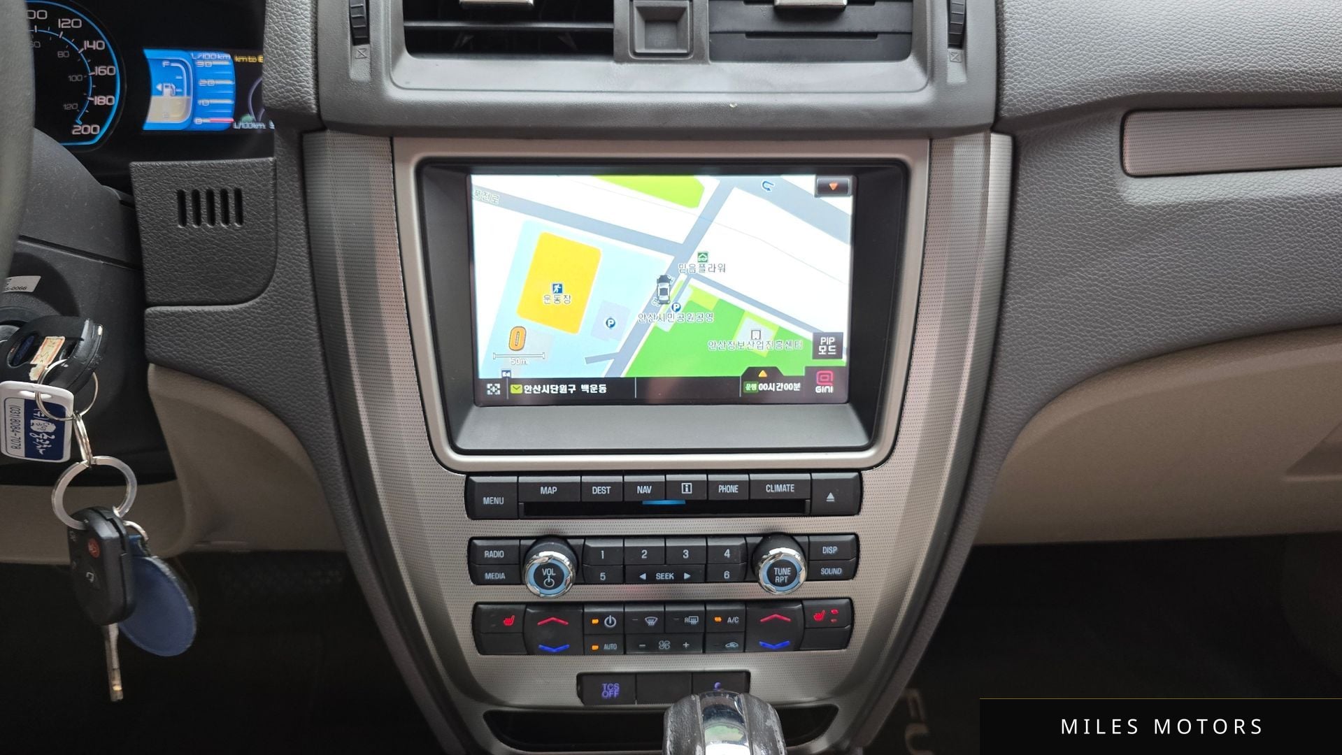 Ford Fusion 2012 — миниатюра 16