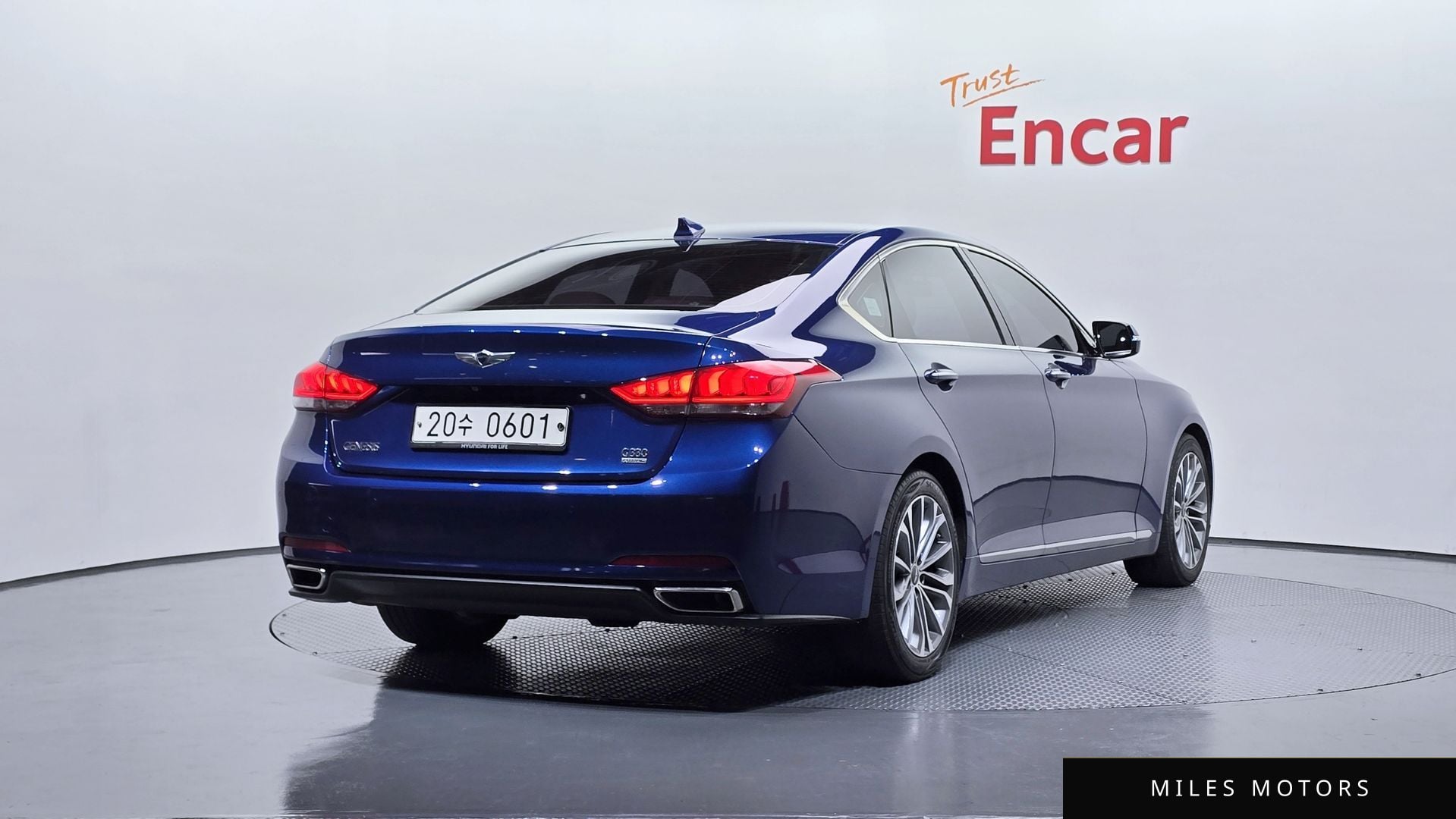 Hyundai Genesis 2016 — миниатюра 2