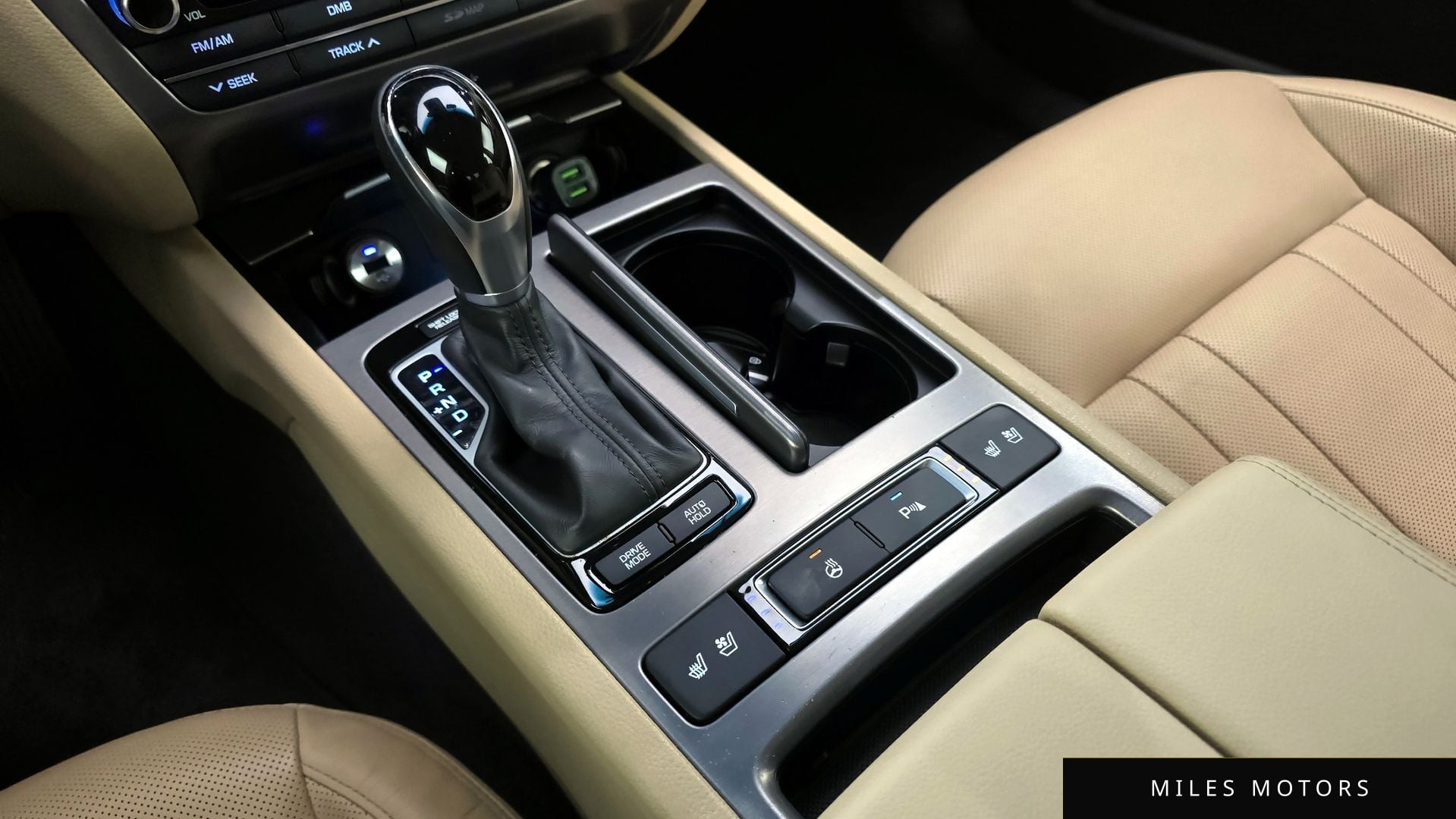 Hyundai Genesis 2016 — миниатюра 9