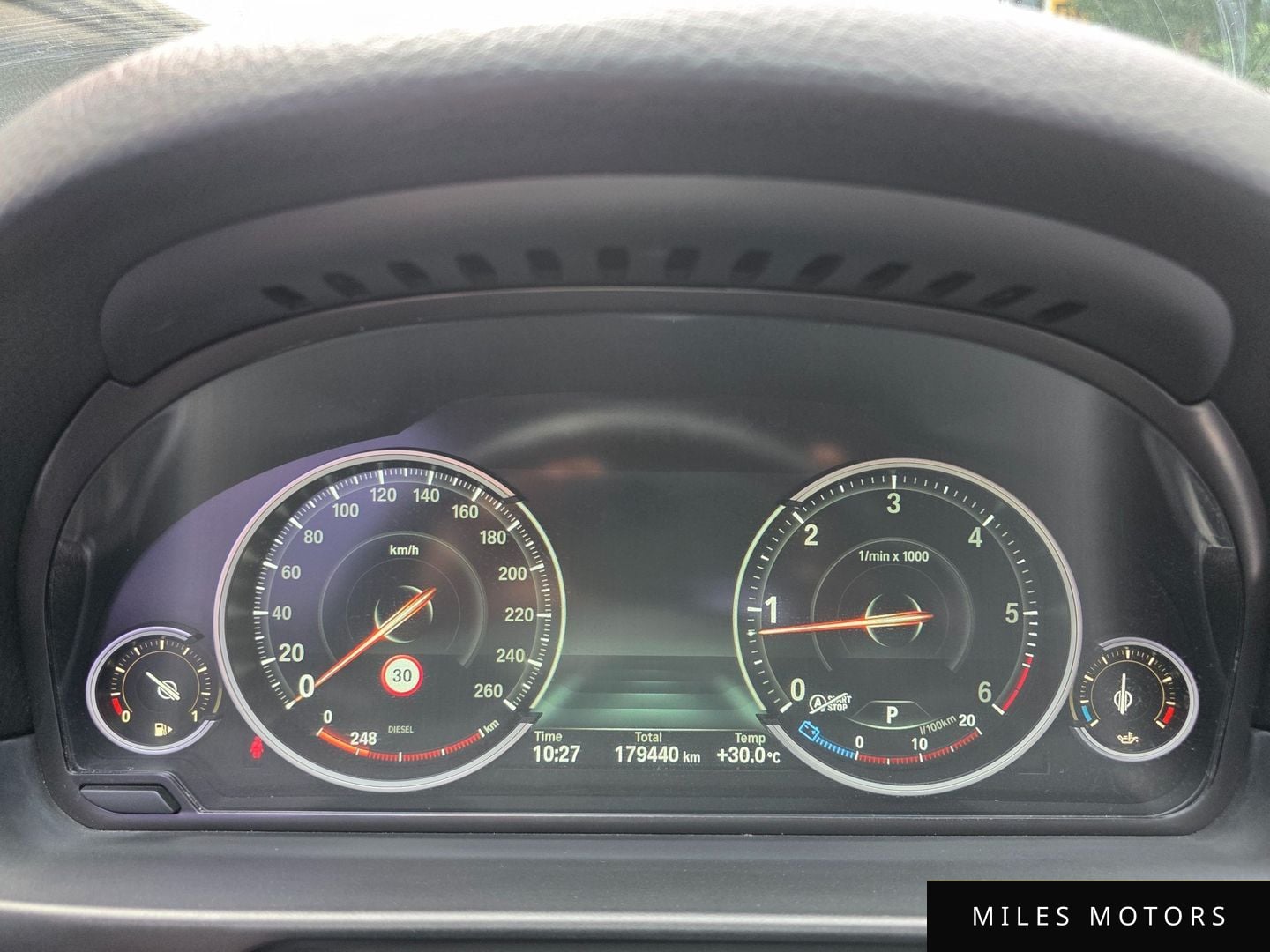 BMW 5 Series (F10) 2014 — миниатюра 5