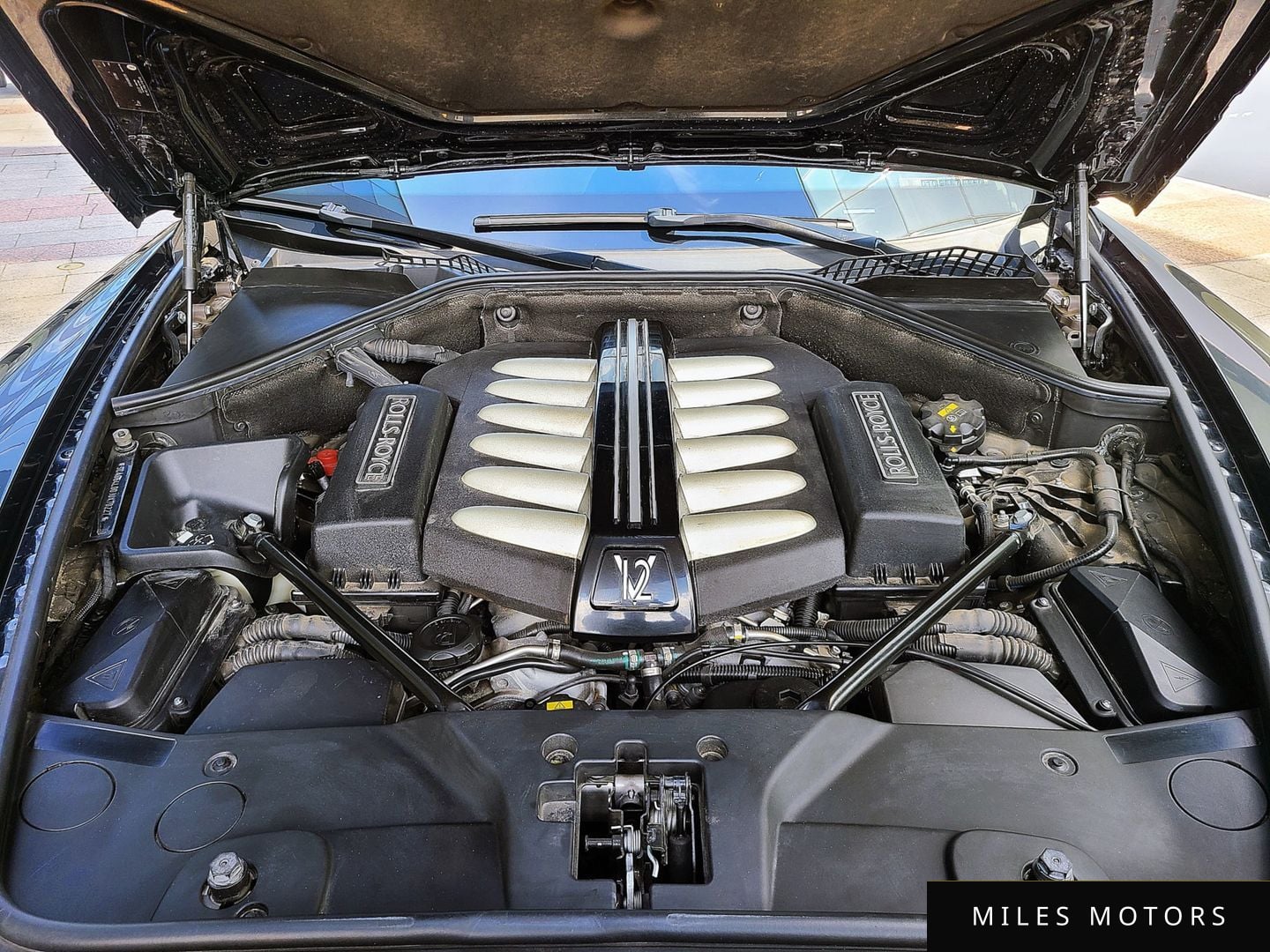 Rolls-Royce 고스트 2018 — миниатюра 19