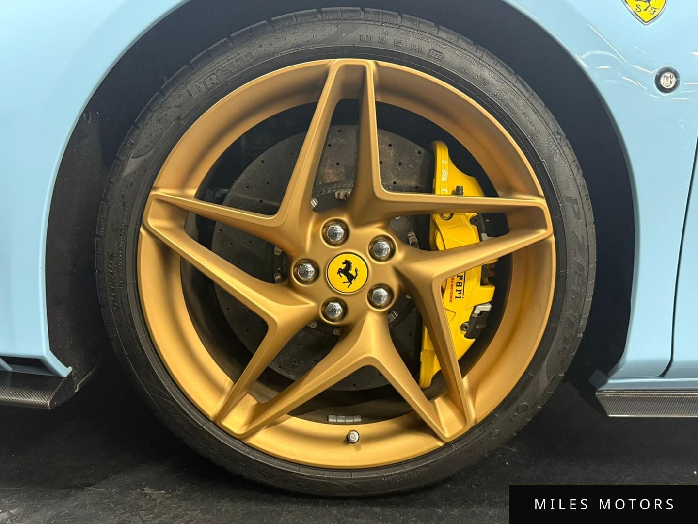 Ferrari F8 스파이더 2022 — миниатюра 5