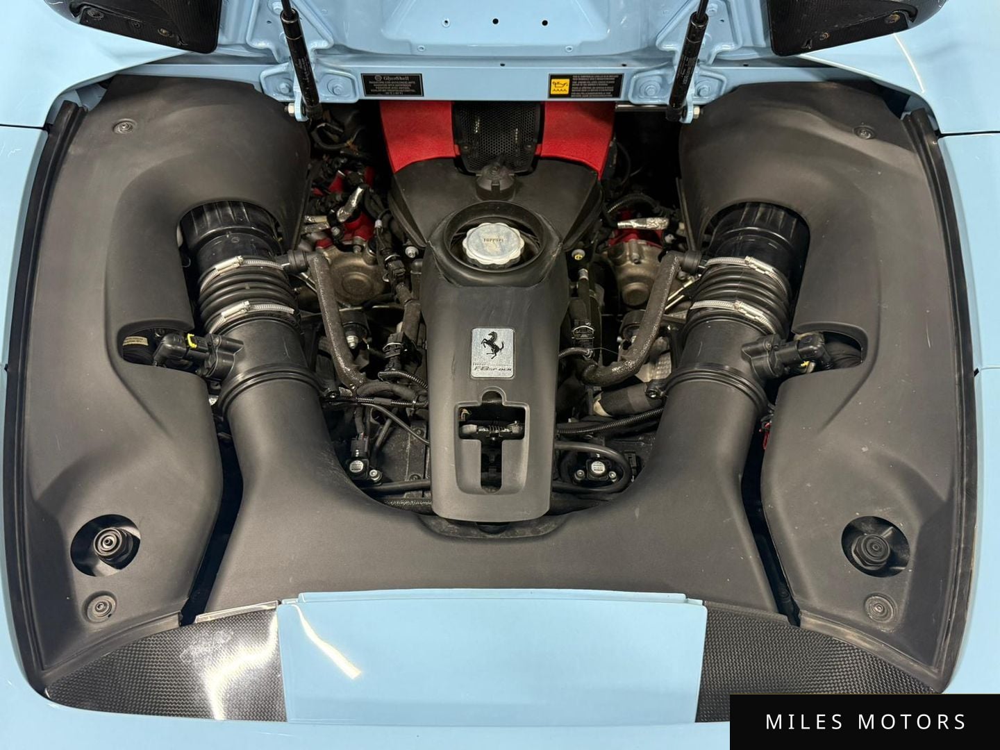 Ferrari F8 스파이더 2022 — миниатюра 6