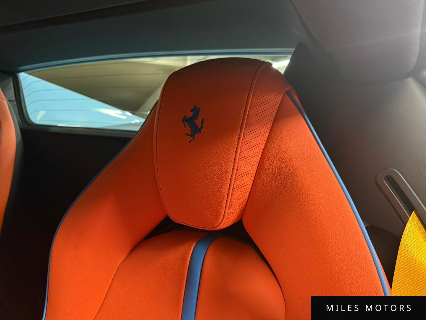Ferrari F8 스파이더 2022 — миниатюра 10