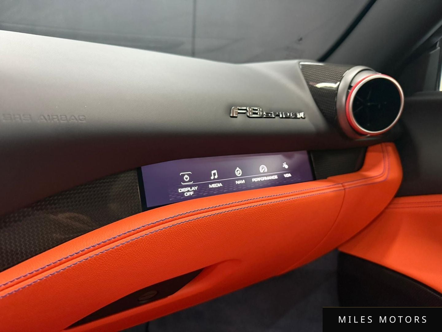 Ferrari F8 스파이더 2022 — миниатюра 12