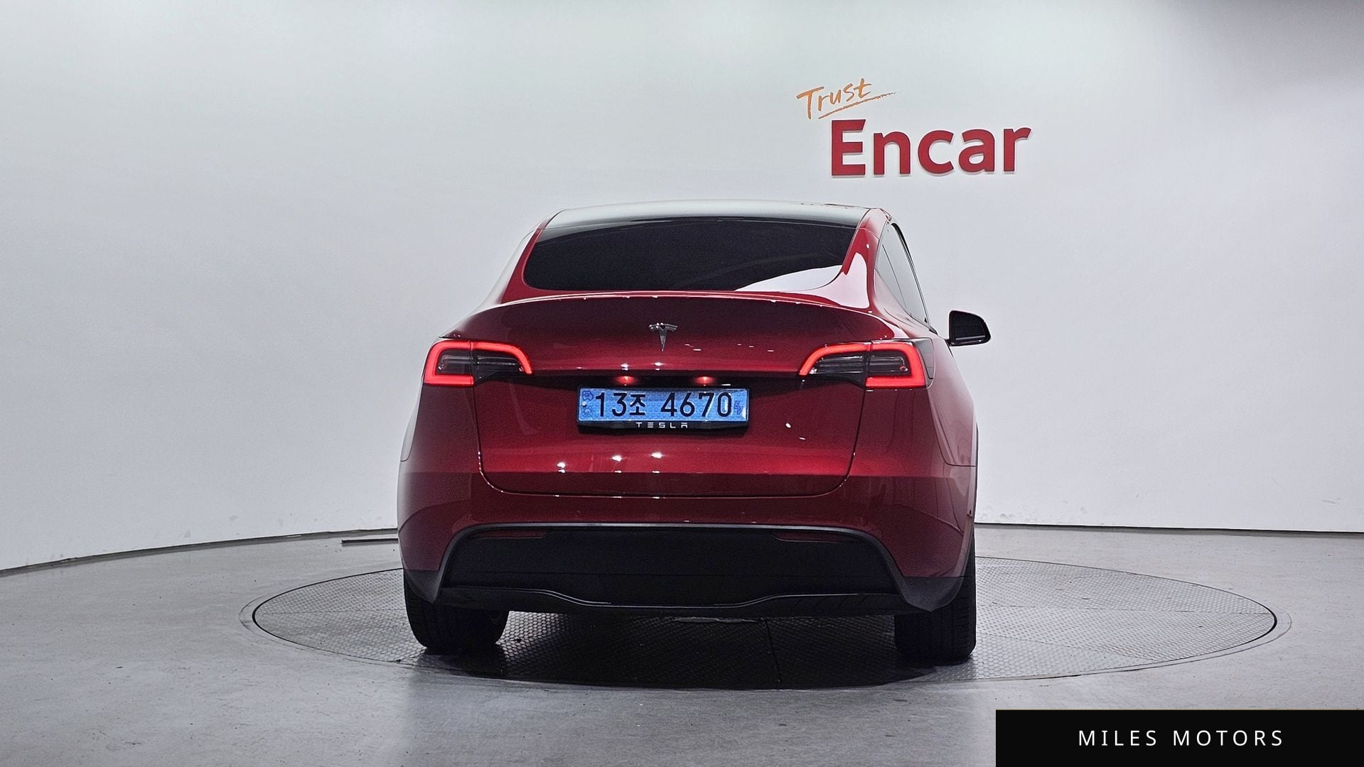 Tesla Model Y 2021 — миниатюра 4