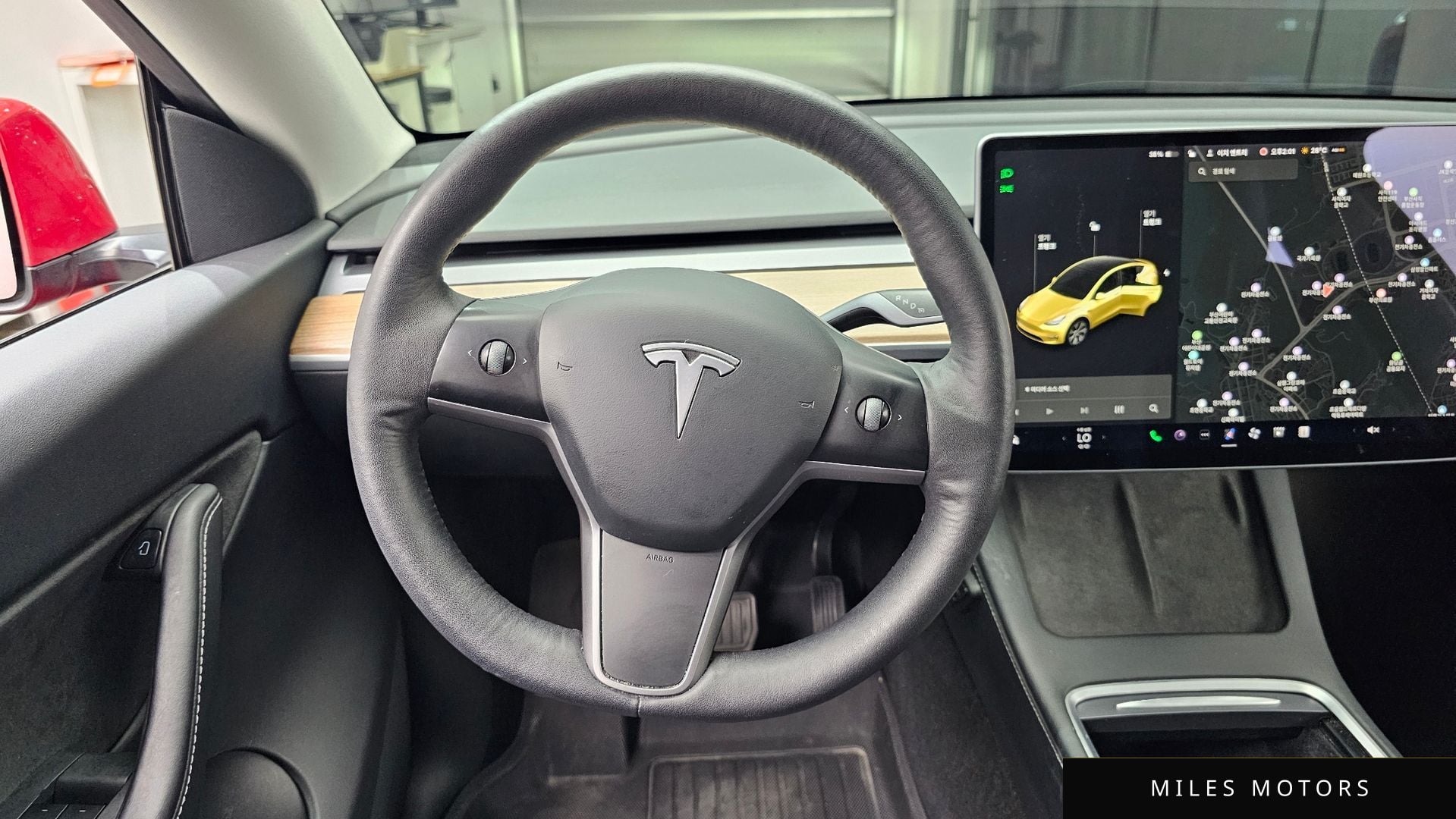 Tesla Model Y 2021 — миниатюра 13