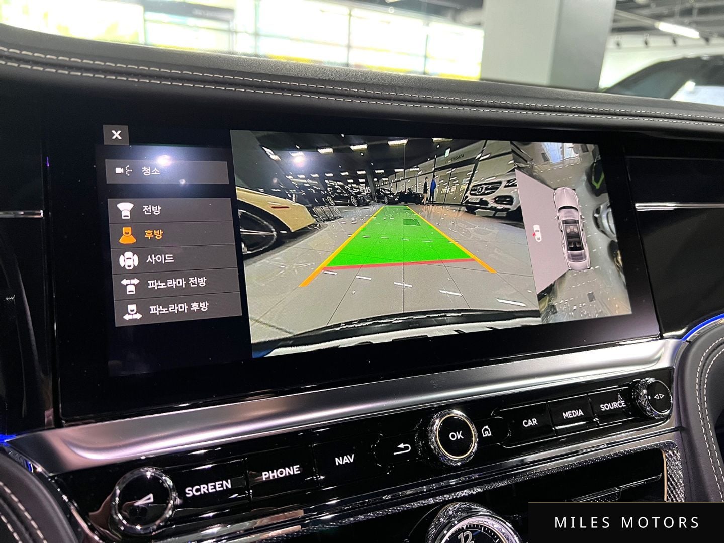 Bentley Flying Spur 2020 — миниатюра 4